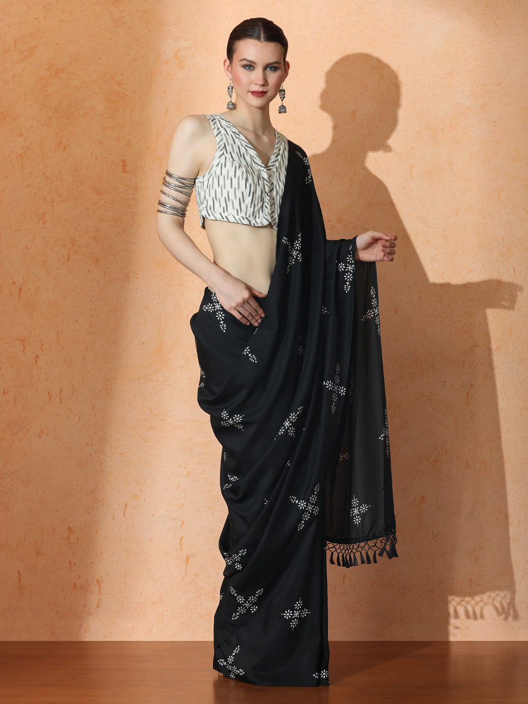 Floral Muslin Cotton Saree with Unstiched Blouse