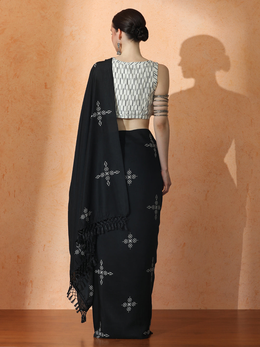 Floral Muslin Cotton Saree with Unstiched Blouse