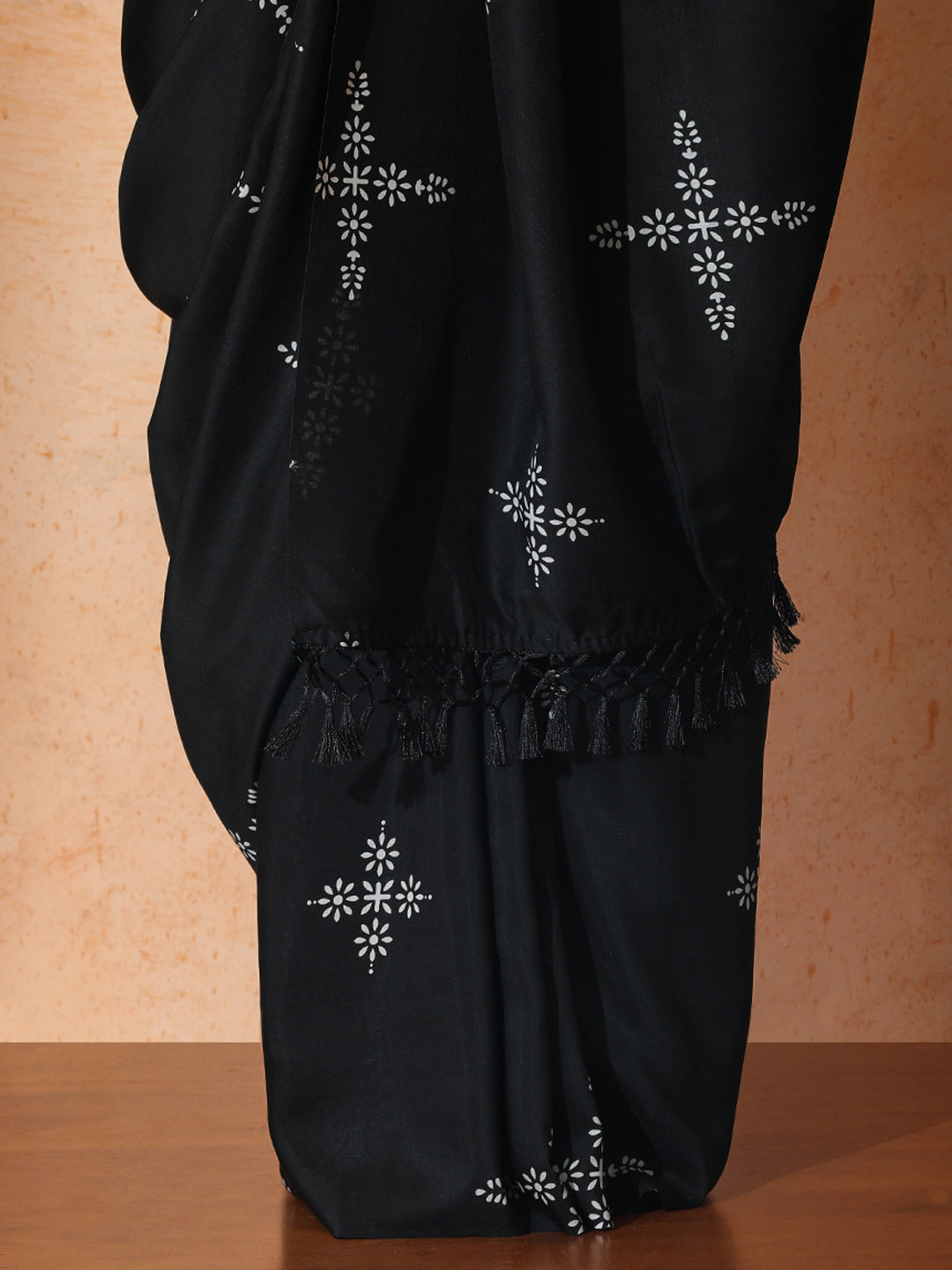 Floral Muslin Cotton Saree with Unstiched Blouse