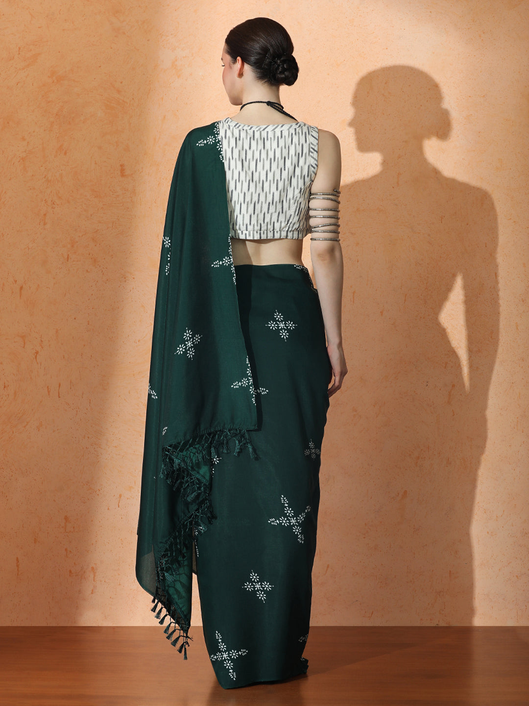 Floral Muslin Cotton Saree with Unstiched Blouse