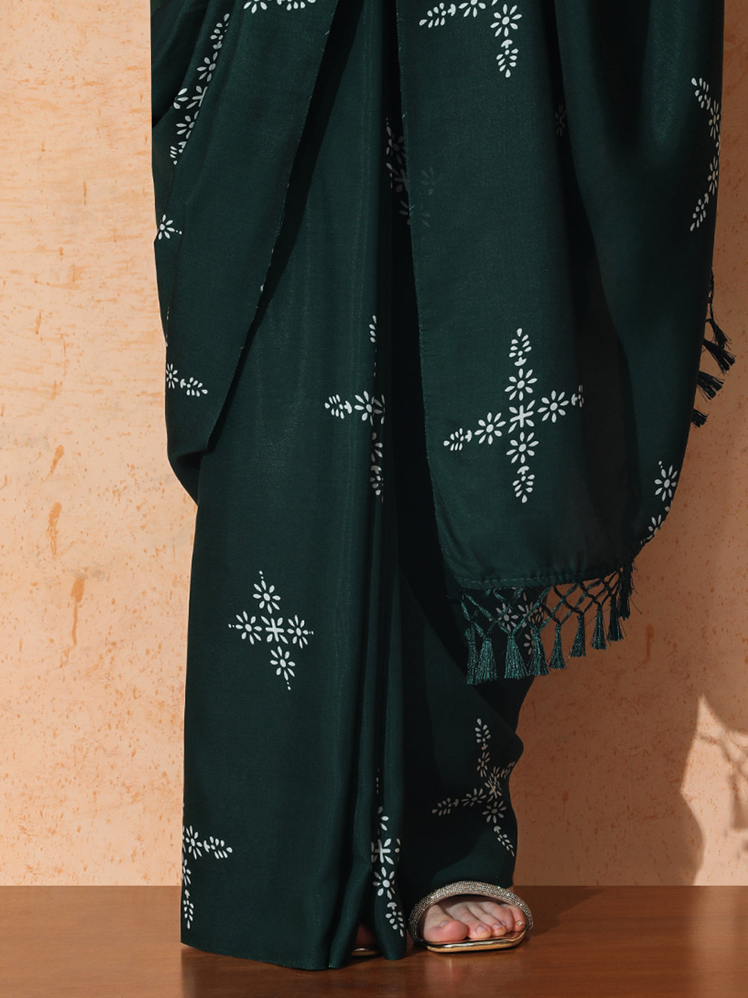 Floral Muslin Cotton Saree with Unstiched Blouse