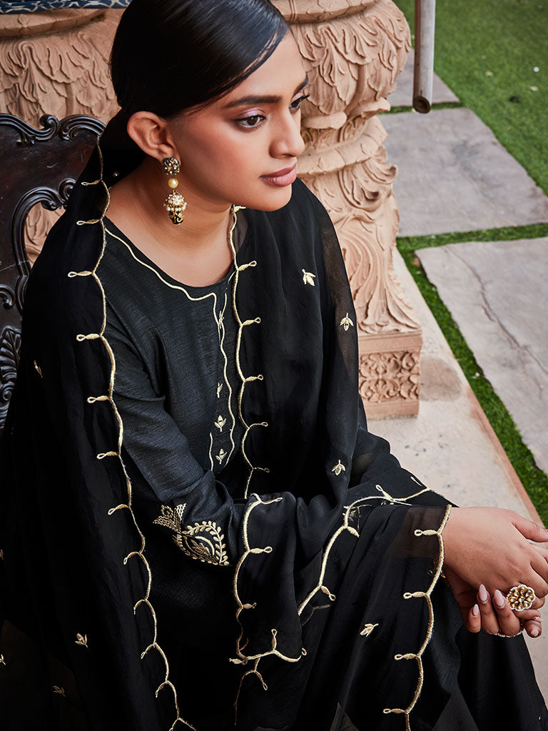 Black Straight Solid Embroidered Silk Kurta With Palazzo And Organza Dupatta