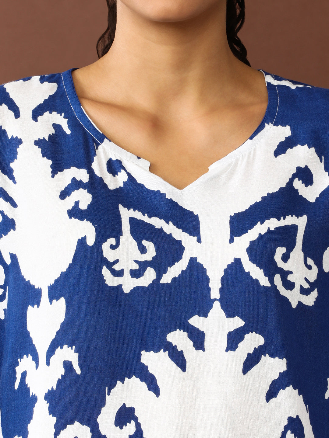 Floral Printed Straight Kurta & Trousers Sets