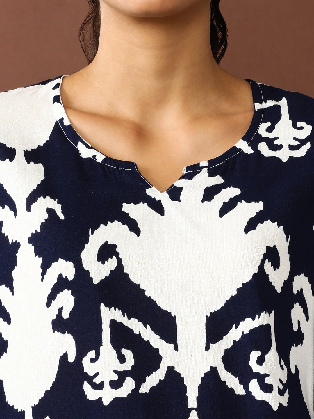 Floral Printed Straight Kurta & Trousers Sets