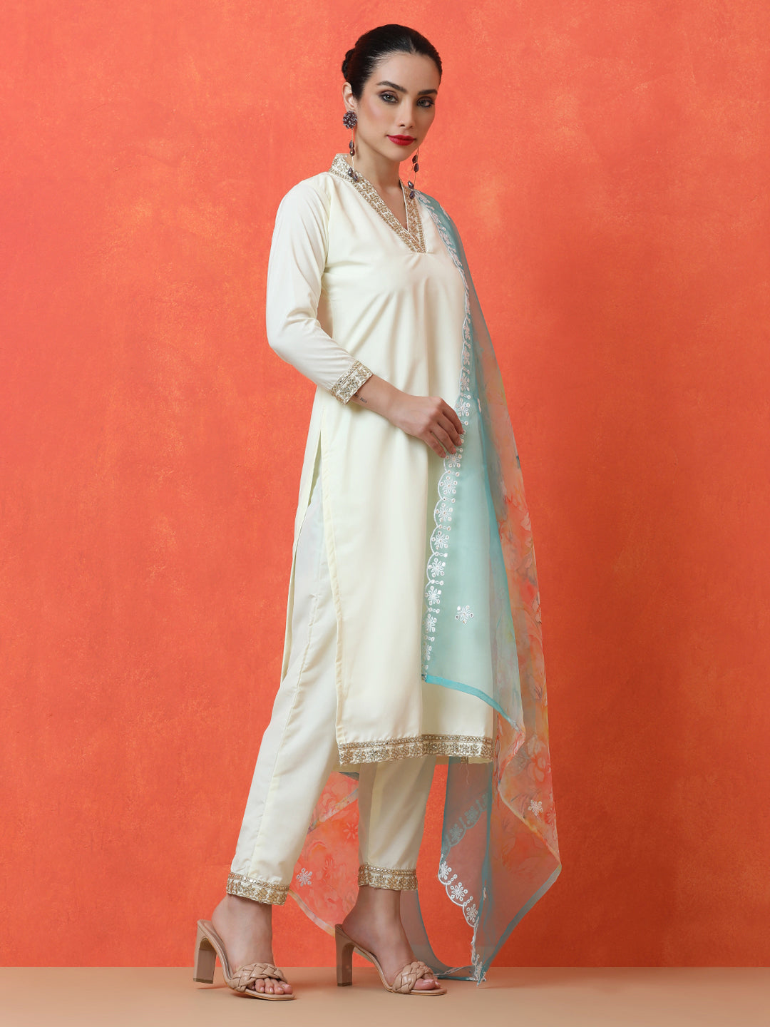 Solid Embroidered Straight Cotton Blend Kurta & Trousers Sets