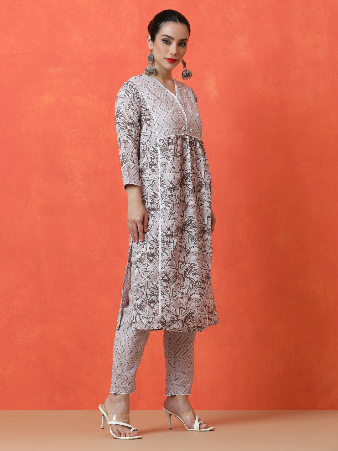 Floral Embroidered A-Line Cotton Blend Kurta & Trousers Sets