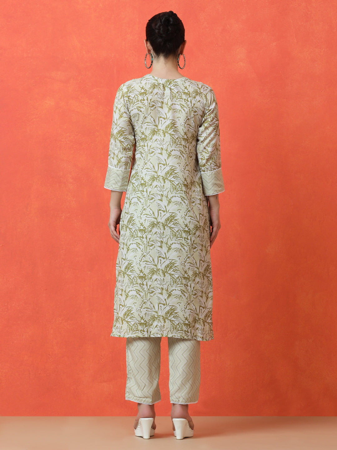 Floral Embroidered A-Line Cotton Blend Kurta & Trousers Sets