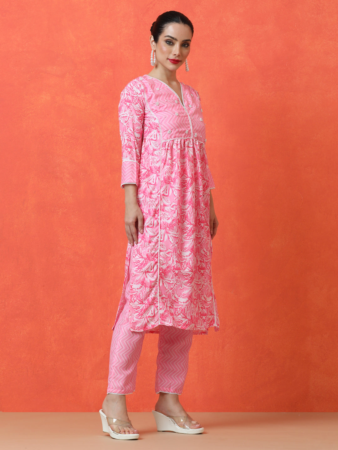 Floral Embroidered A-Line Cotton Blend Kurta & Trousers Sets