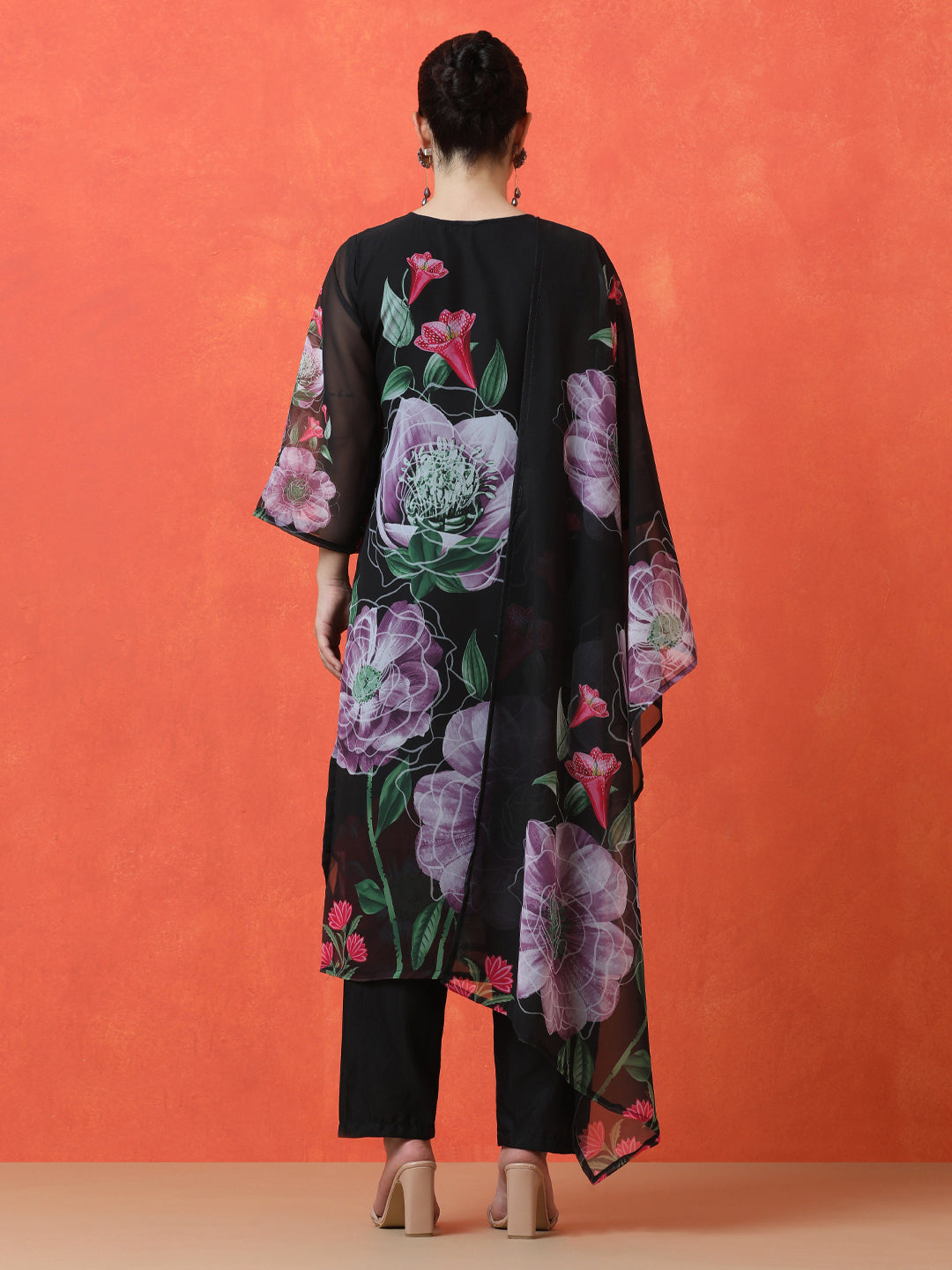 Floral Embroidered Straight Viscose Rayon Kurta & Trousers Sets