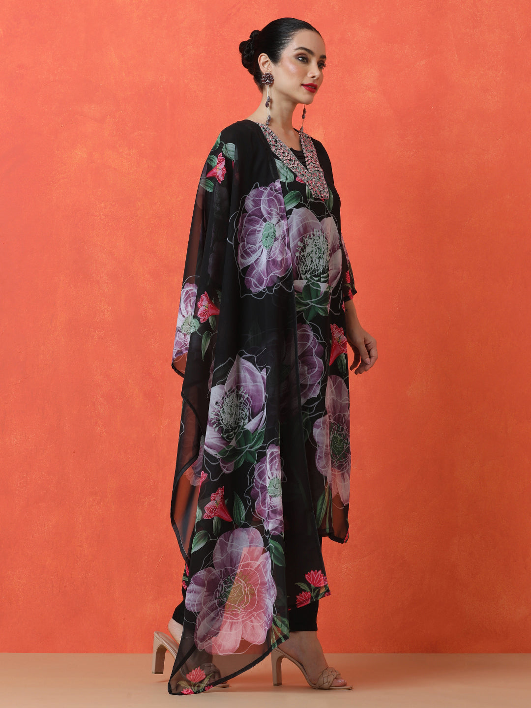 Floral Embroidered Straight Viscose Rayon Kurta & Trousers Sets