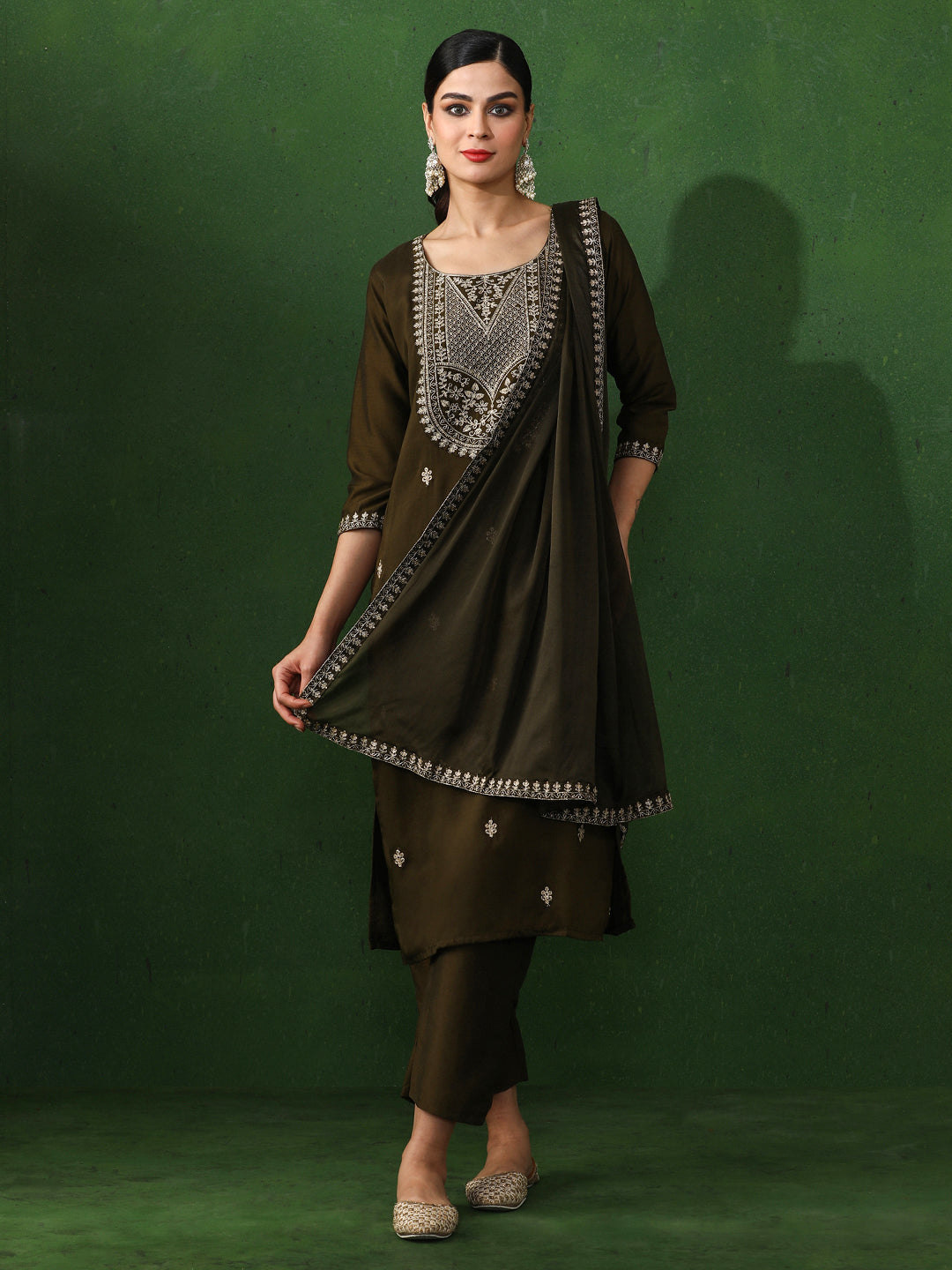 Floral Embroidered Straight Chanderi Silk Kurta & Trousers Sets