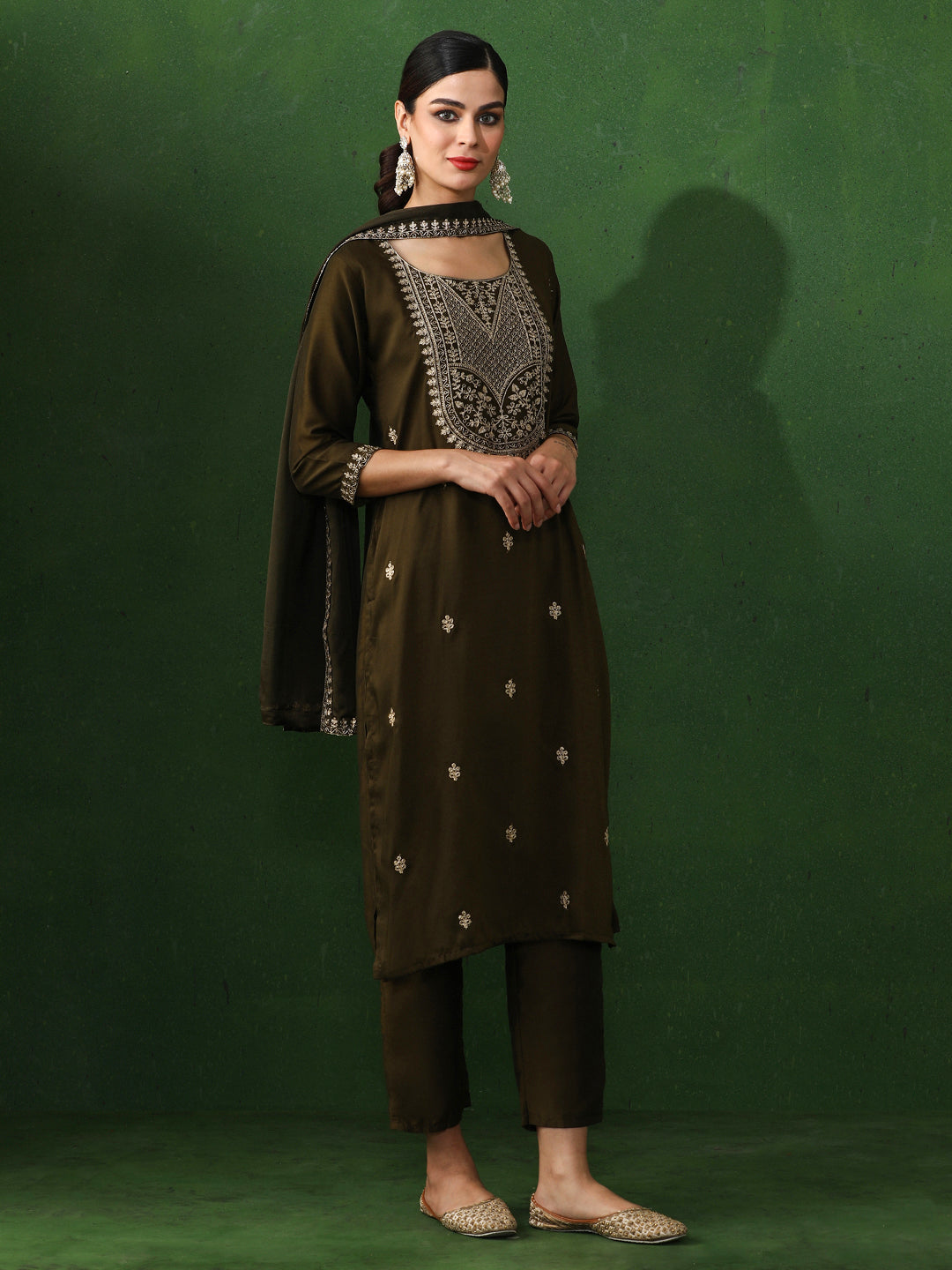 Floral Embroidered Straight Chanderi Silk Kurta & Trousers Sets