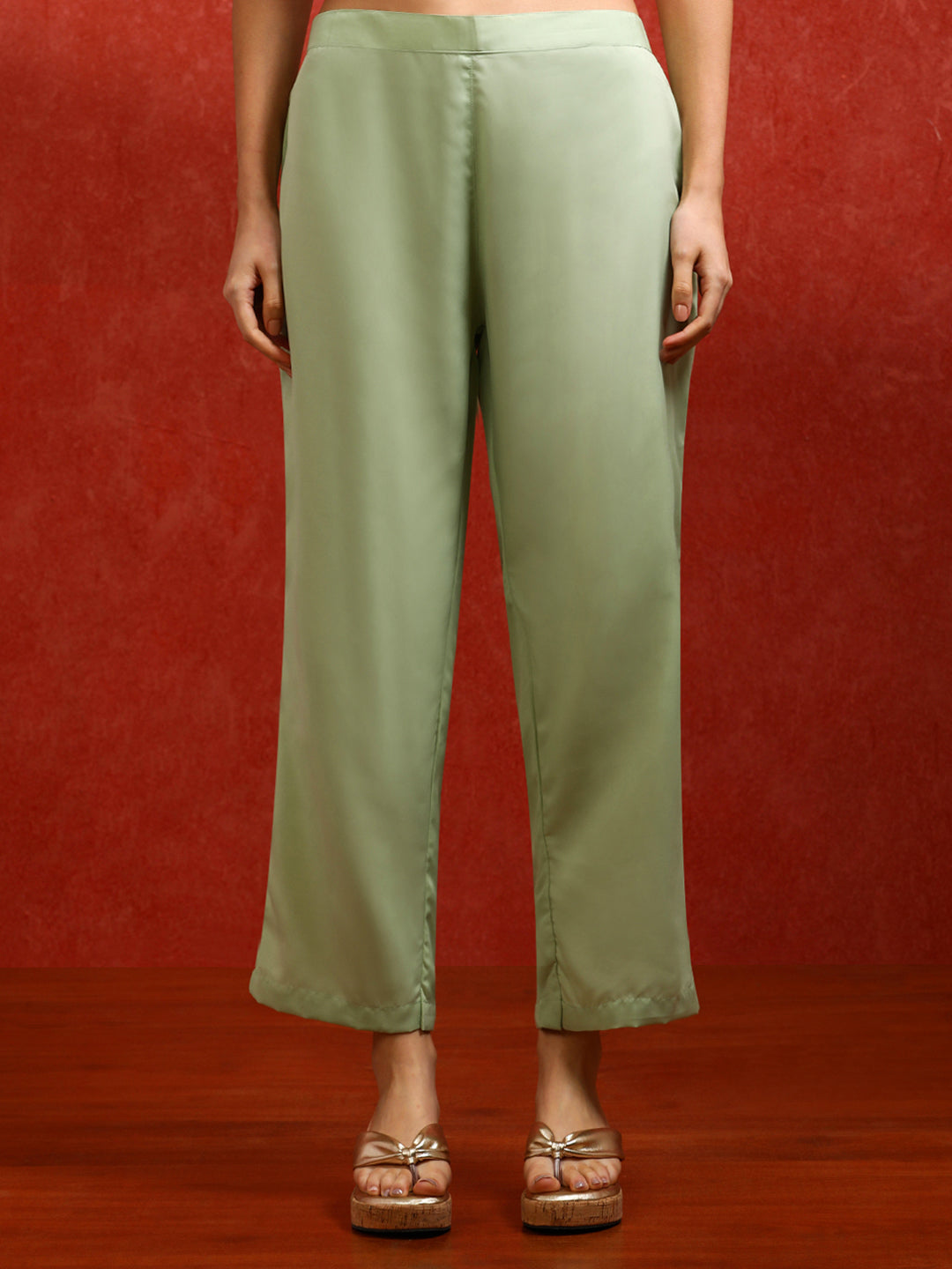 Embroidered Chanderi Cotton Solid Kurta Sets With Net Dupatta