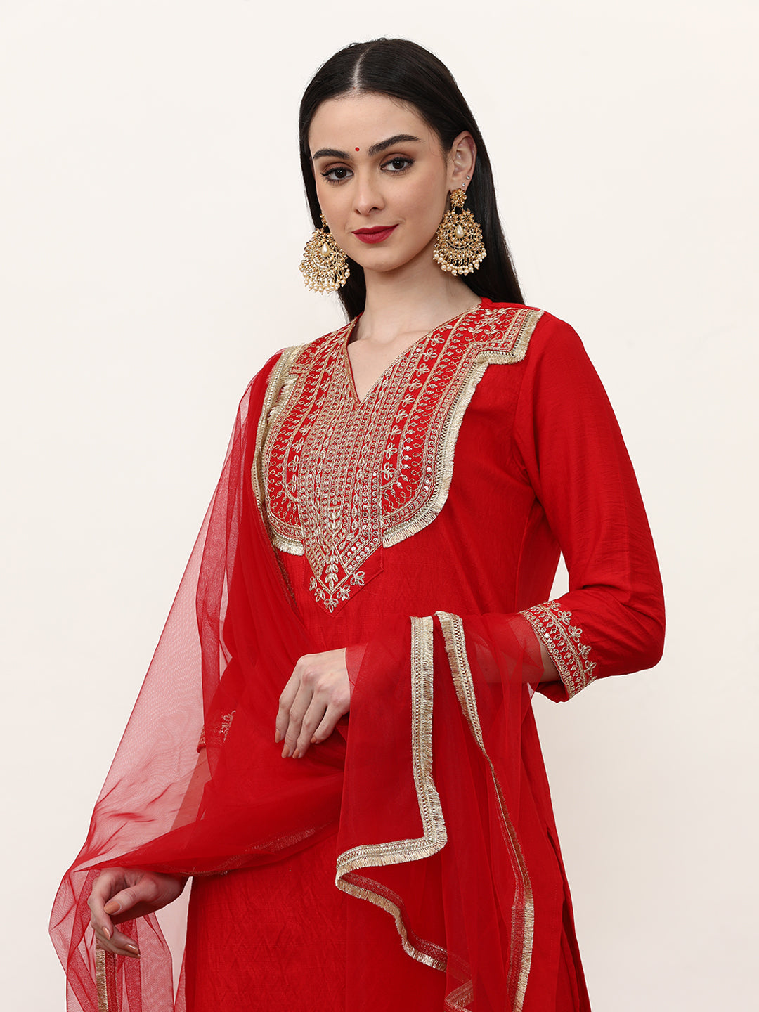 Embroidered Silk Blend Solid Kurta Sets With Net Dupatta