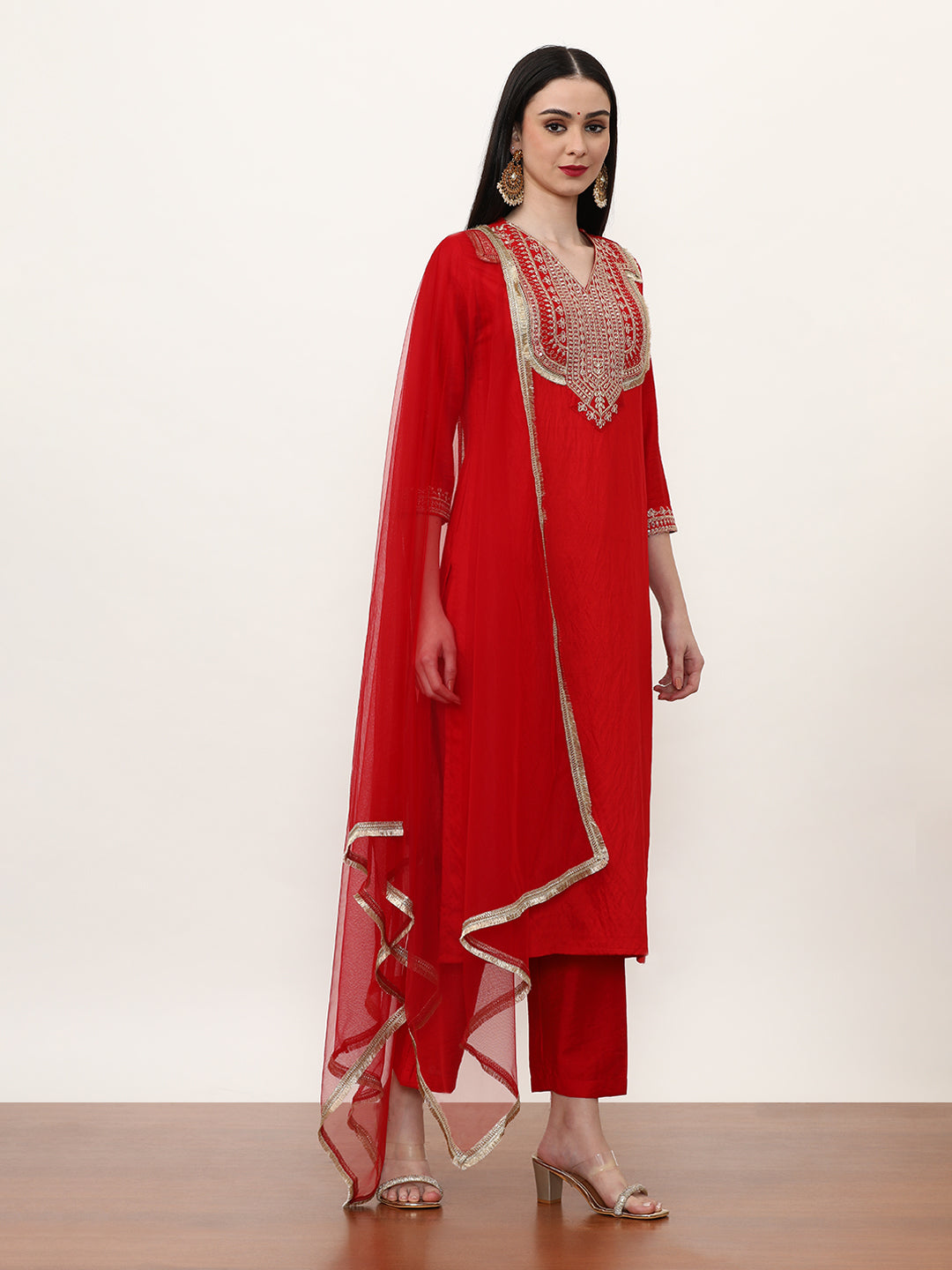 Embroidered Silk Blend Solid Kurta Sets With Net Dupatta