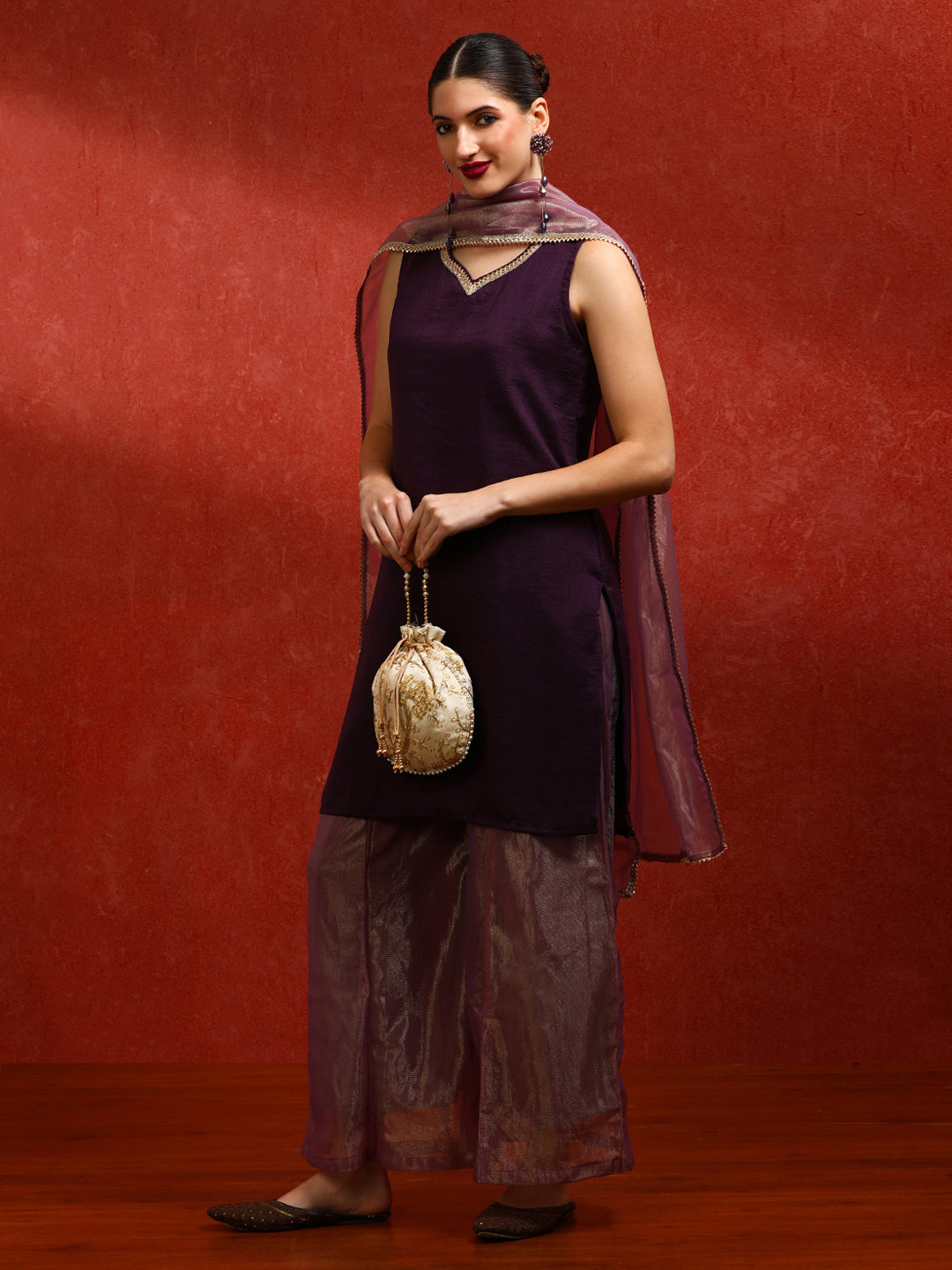 Embroidered Cotton Blend Solid Kurta Sets With Net Dupatta