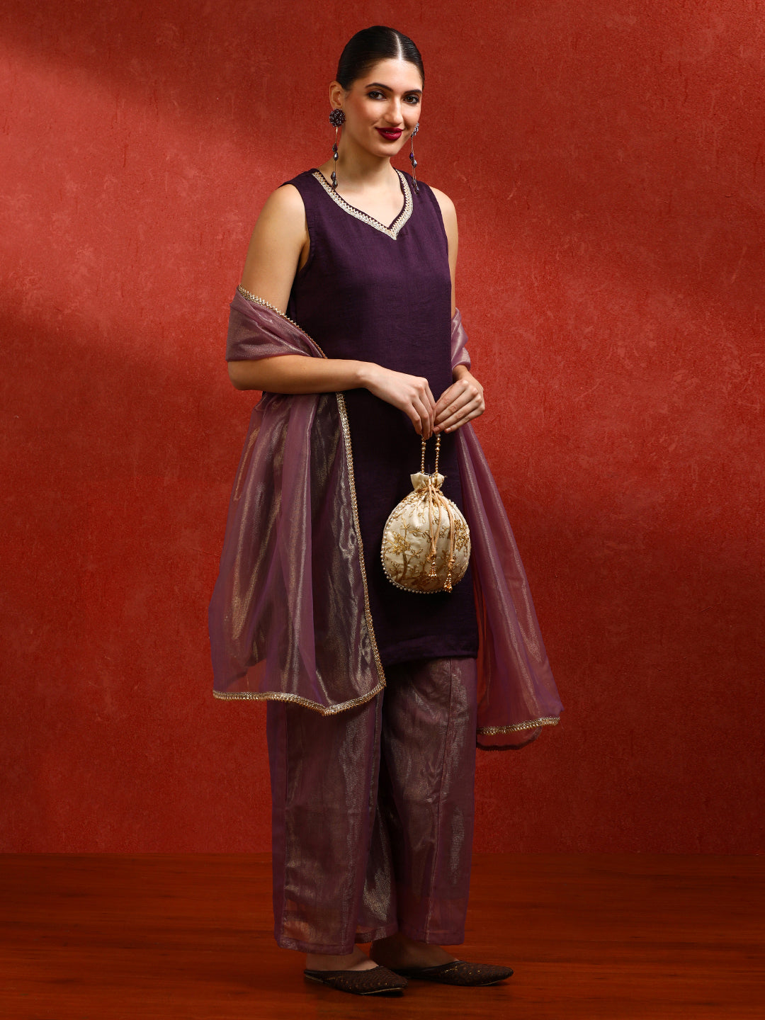 Embroidered Cotton Blend Solid Kurta Sets With Net Dupatta