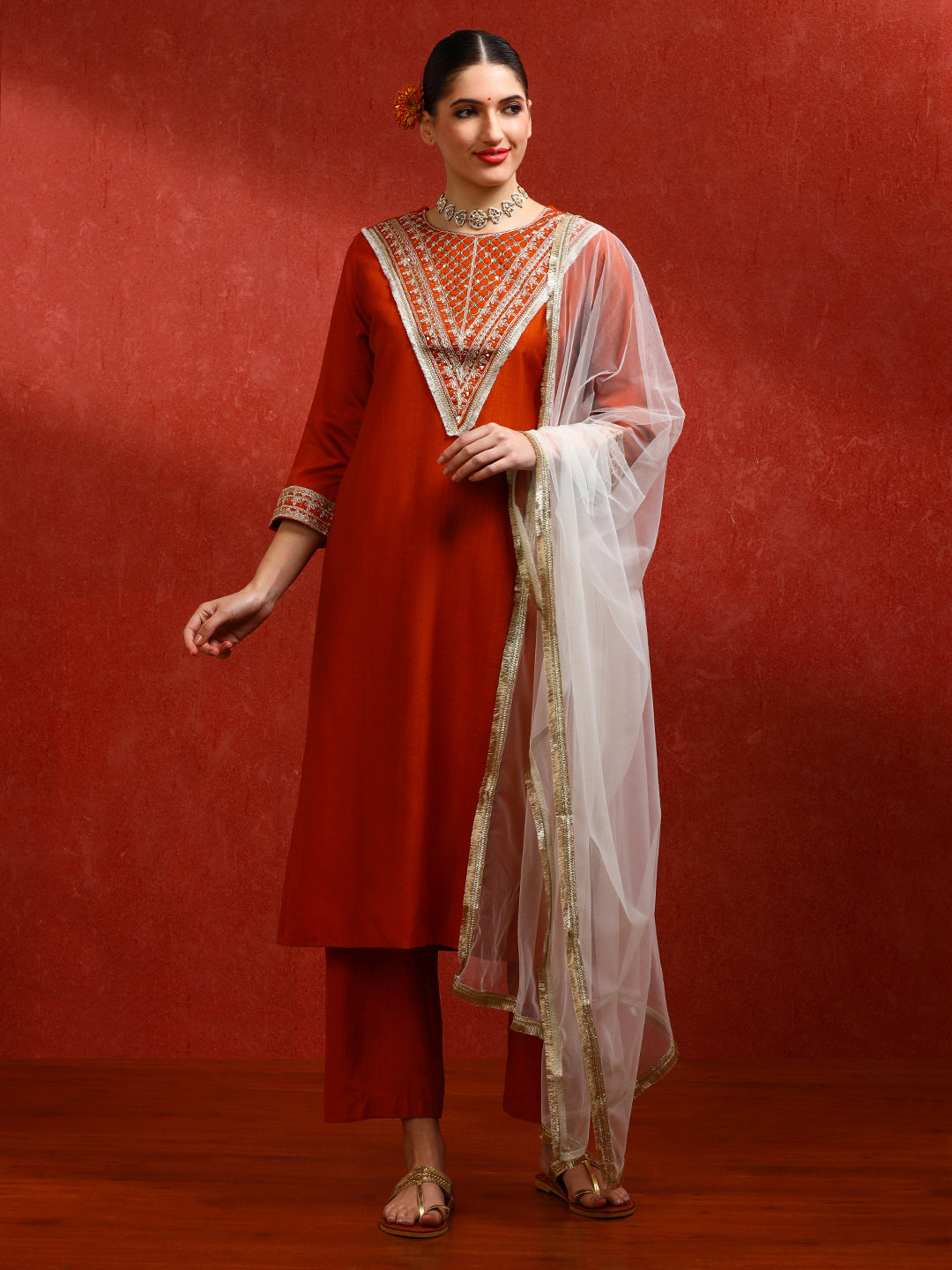 Embroidered Silk Blend Solid Kurta Sets With Net Dupatta