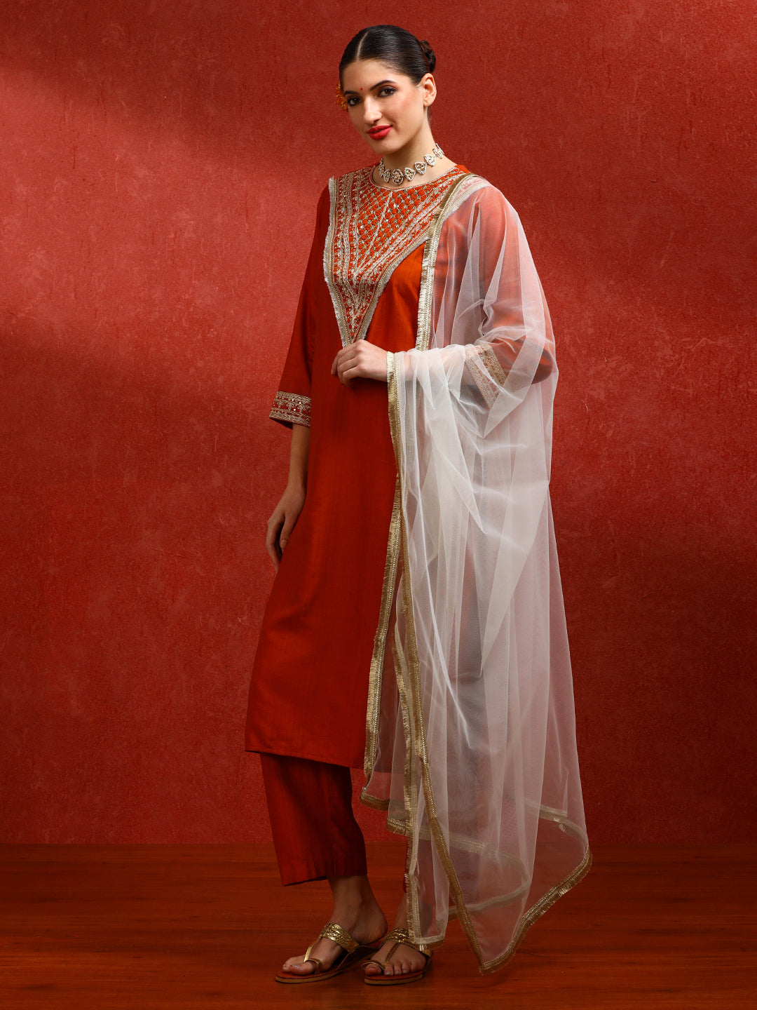 Embroidered Silk Blend Solid Kurta Sets With Net Dupatta