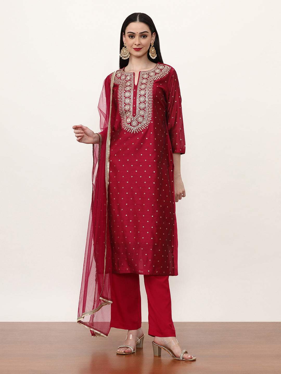 Embroidered Silk Blend Ethnic Motifs Kurta Sets With Net Dupatta