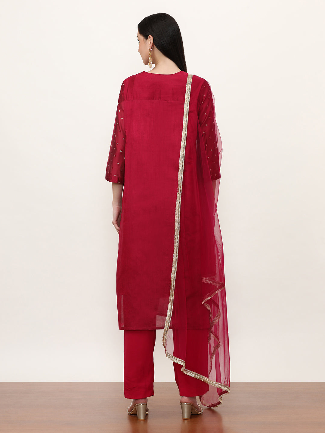 Embroidered Silk Blend Ethnic Motifs Kurta Sets With Net Dupatta