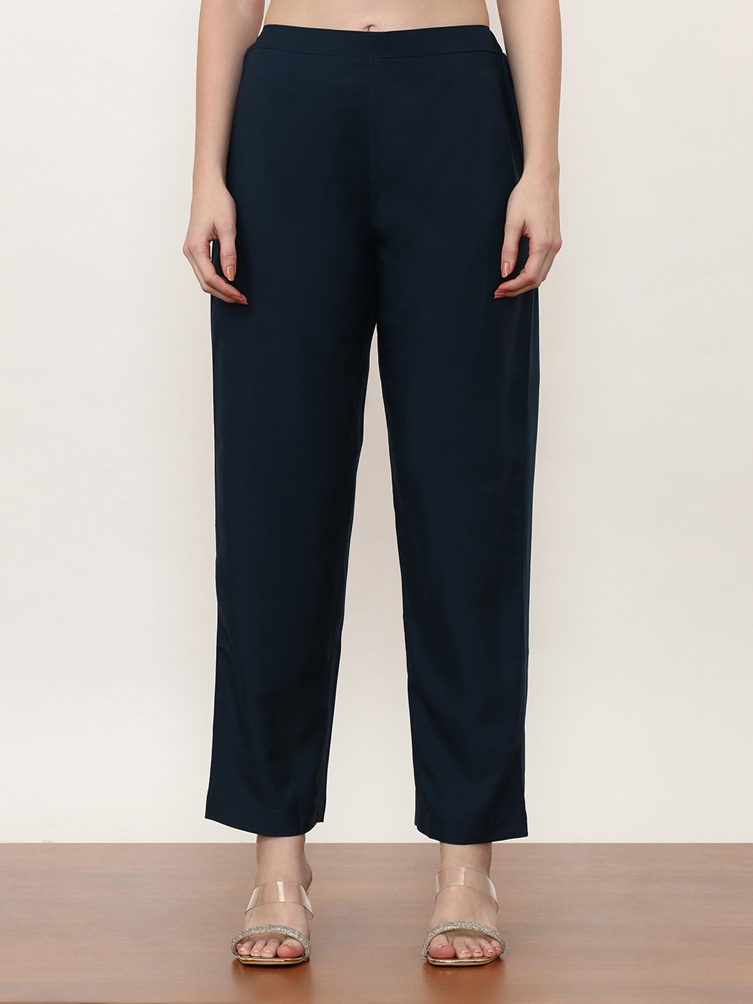 Embroidered Silk Blend Ethnic Motifs Kurta Sets With Net Dupatta