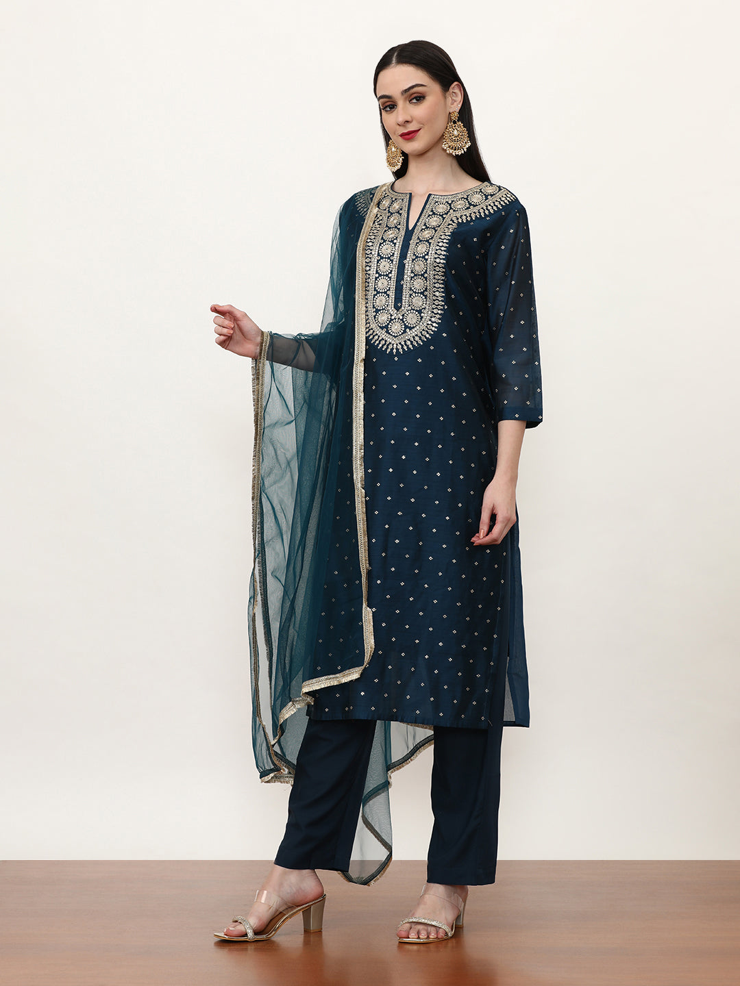 Embroidered Silk Blend Ethnic Motifs Kurta Sets With Net Dupatta