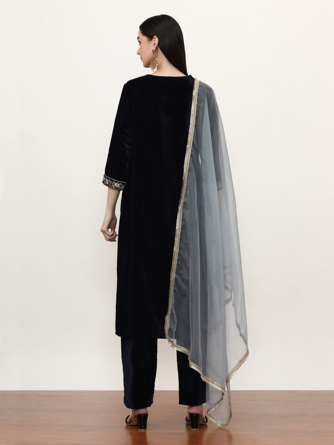 Embroidered Velvet Ethnic Motifs Kurta Sets With Organza Dupatta