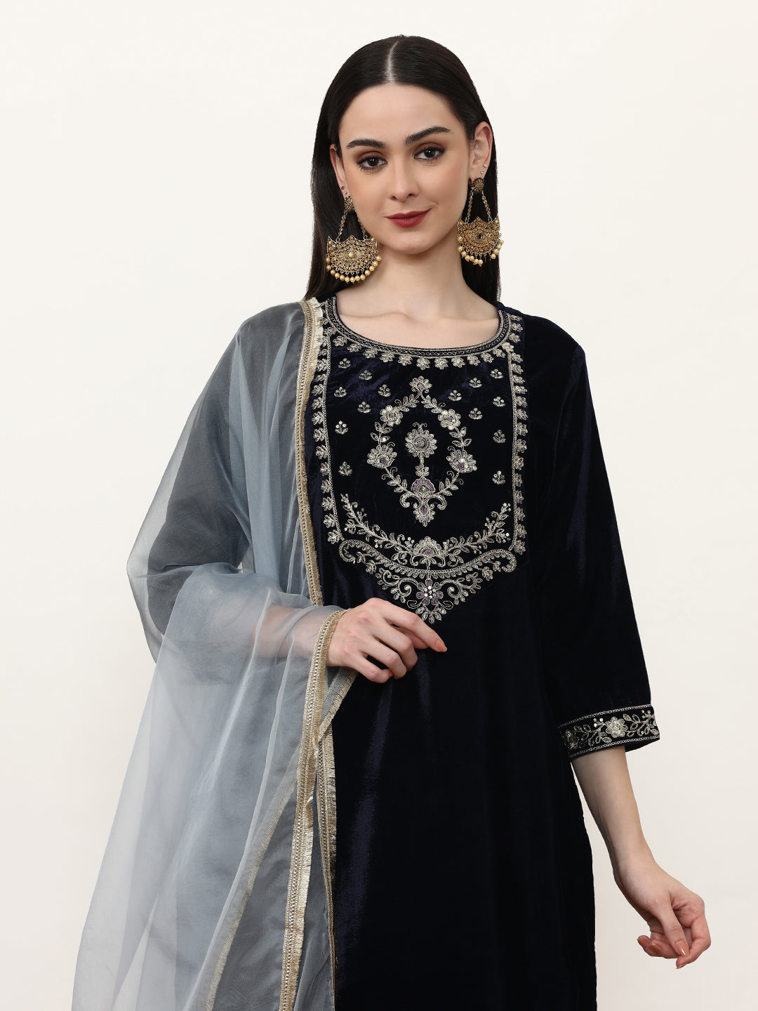 Embroidered Velvet Ethnic Motifs Kurta Sets With Organza Dupatta