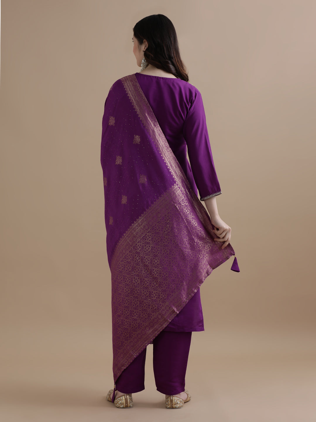 Embroidered Chanderi Cotton Ethnic Motifs Kurta Sets With Dupatta