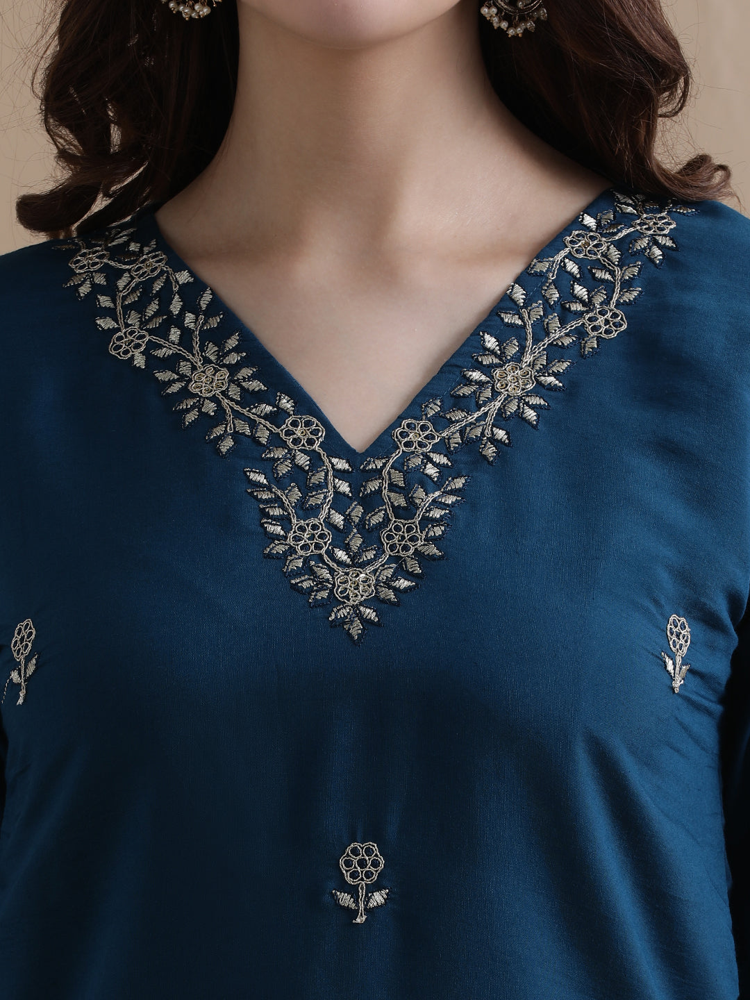 Embroidered Chanderi Cotton Ethnic Motifs Kurta Sets With Dupatta