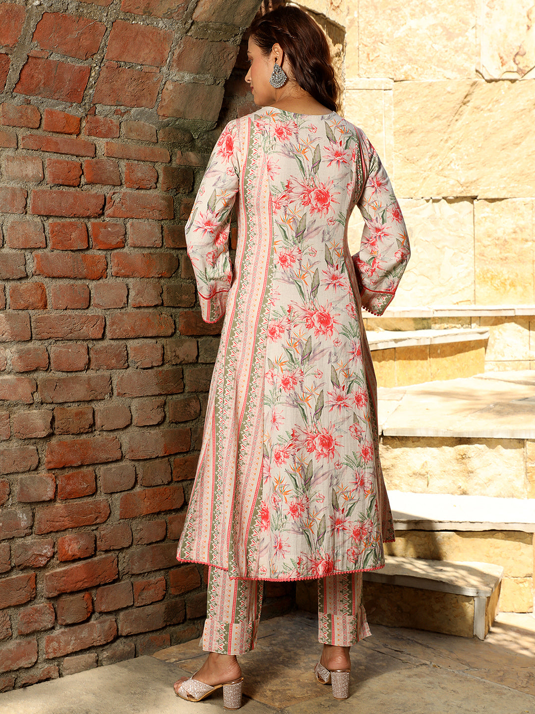 Red Floral Print Flared Kurta With Pants
