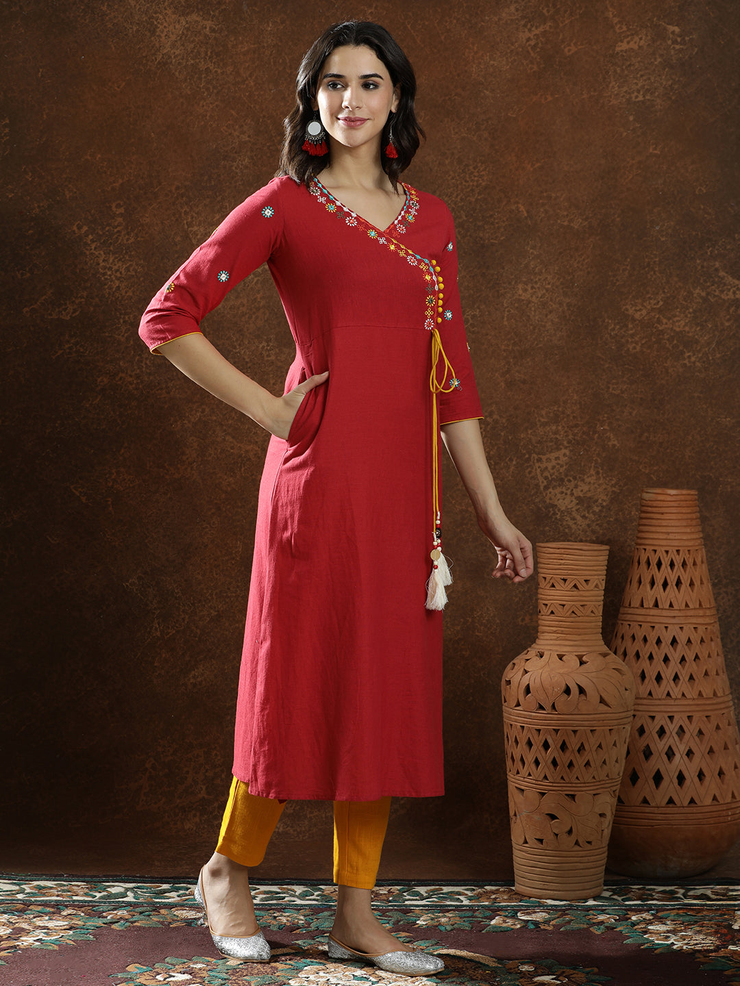 Floral Embroidered Straight Kurta
