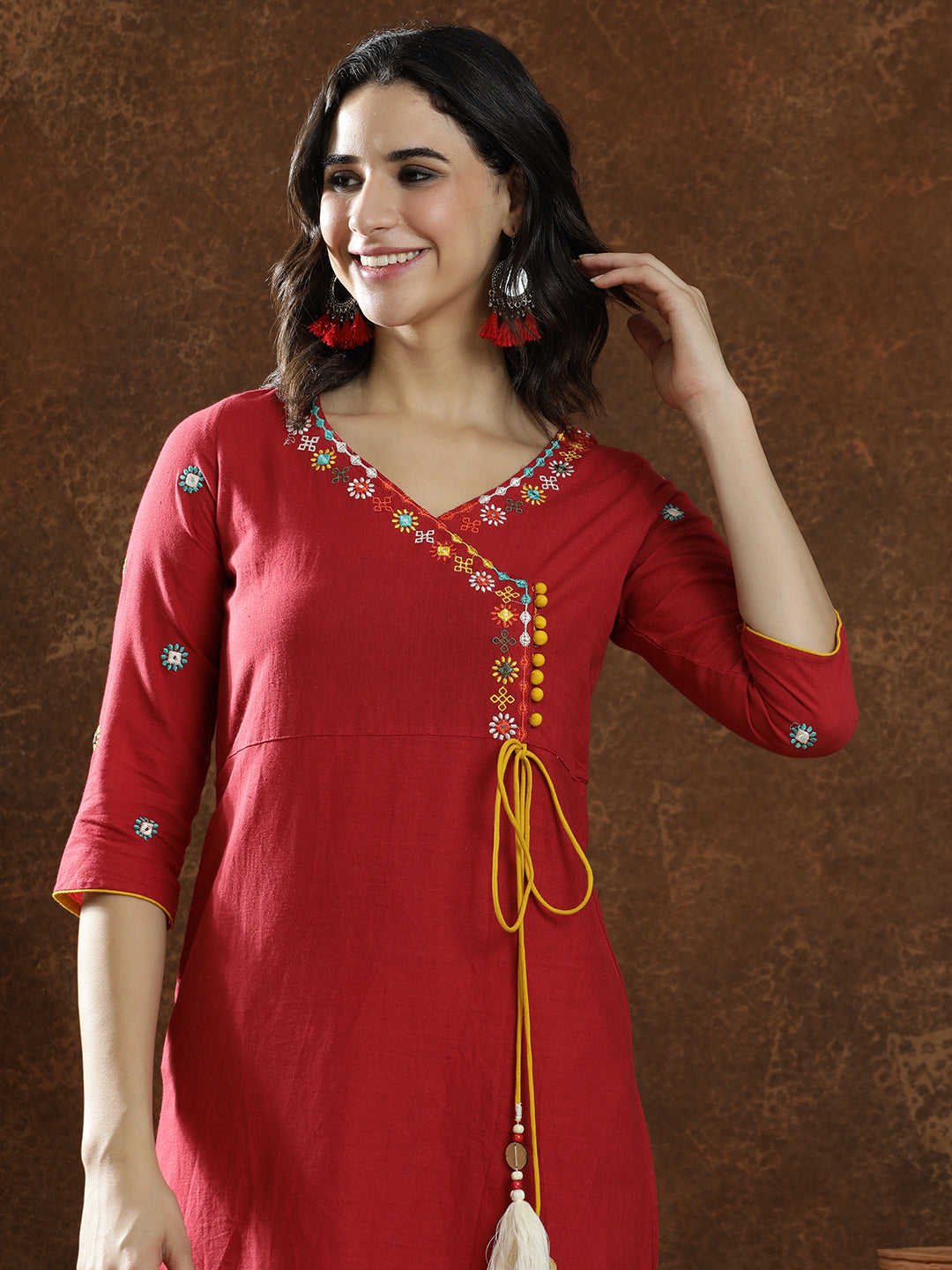 Floral Embroidered Straight Kurta