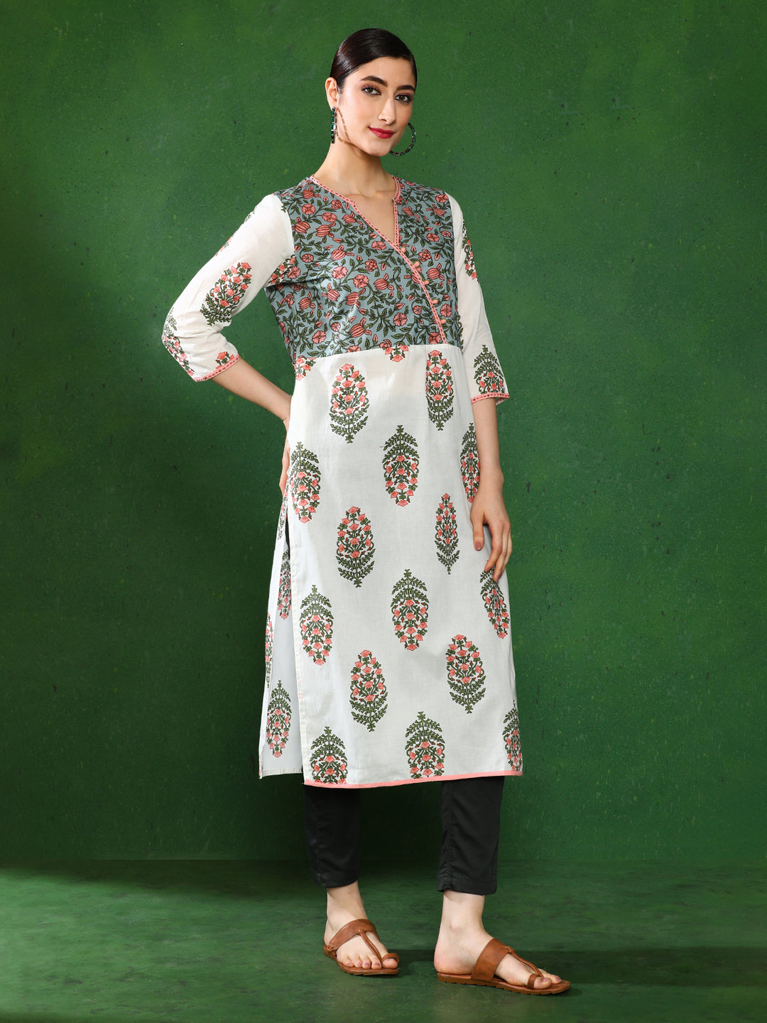 Off White Printed Straight Kurta
