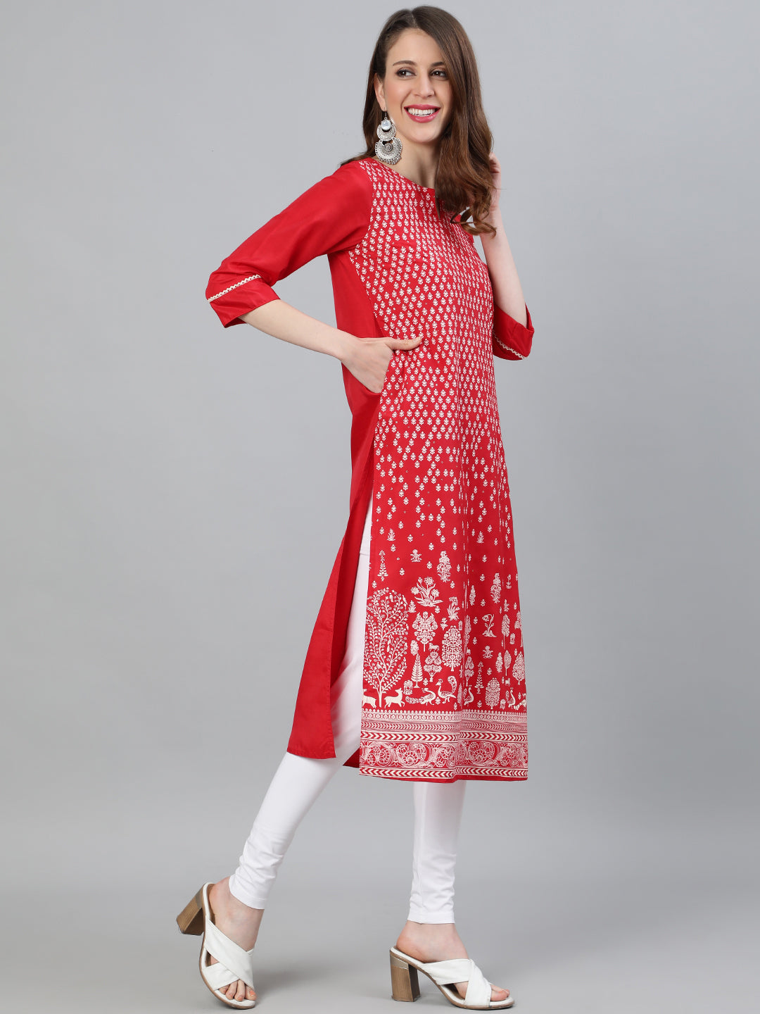 Red Ethnic Motifs Printed Straight Silk Blend Kurta