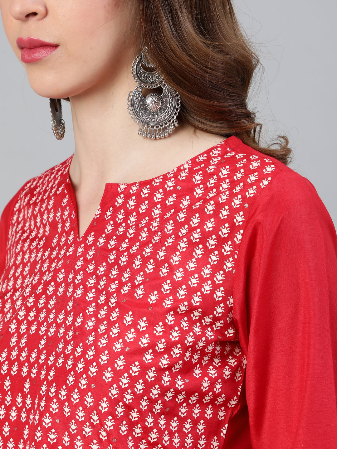 Red Ethnic Motifs Printed Straight Silk Blend Kurta