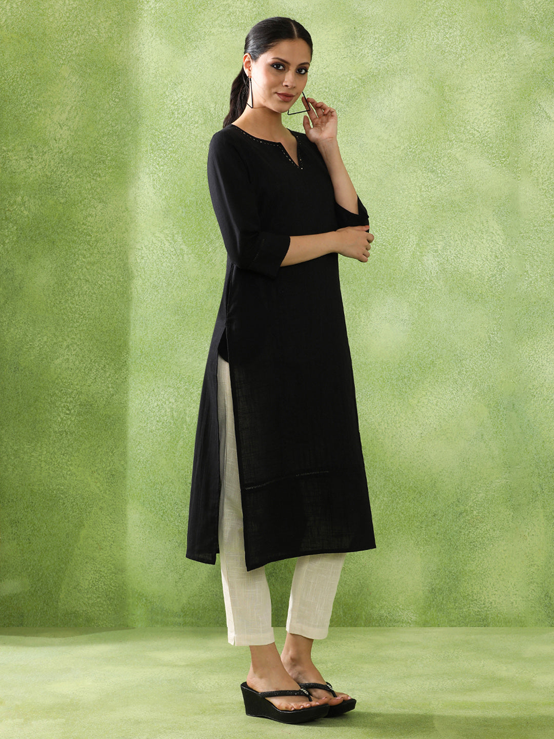 Woven Design Embroidered Straight Pure Cotton Kurta