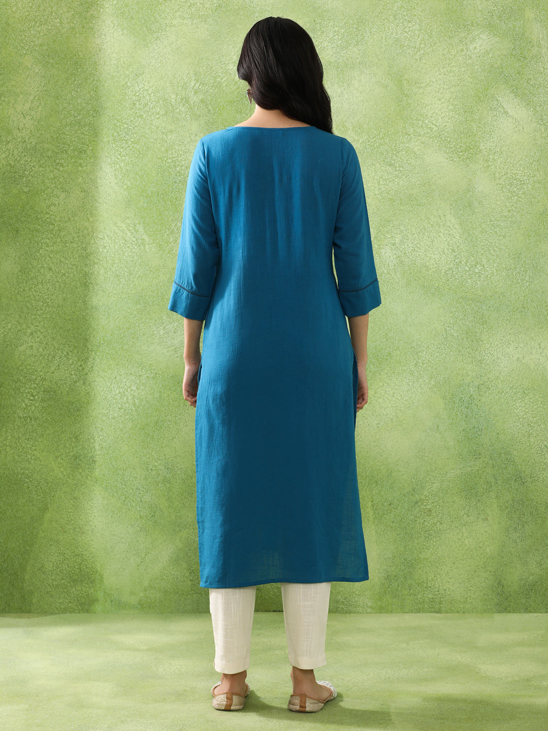 Solid Embroidered Straight Pure Cotton Kurta