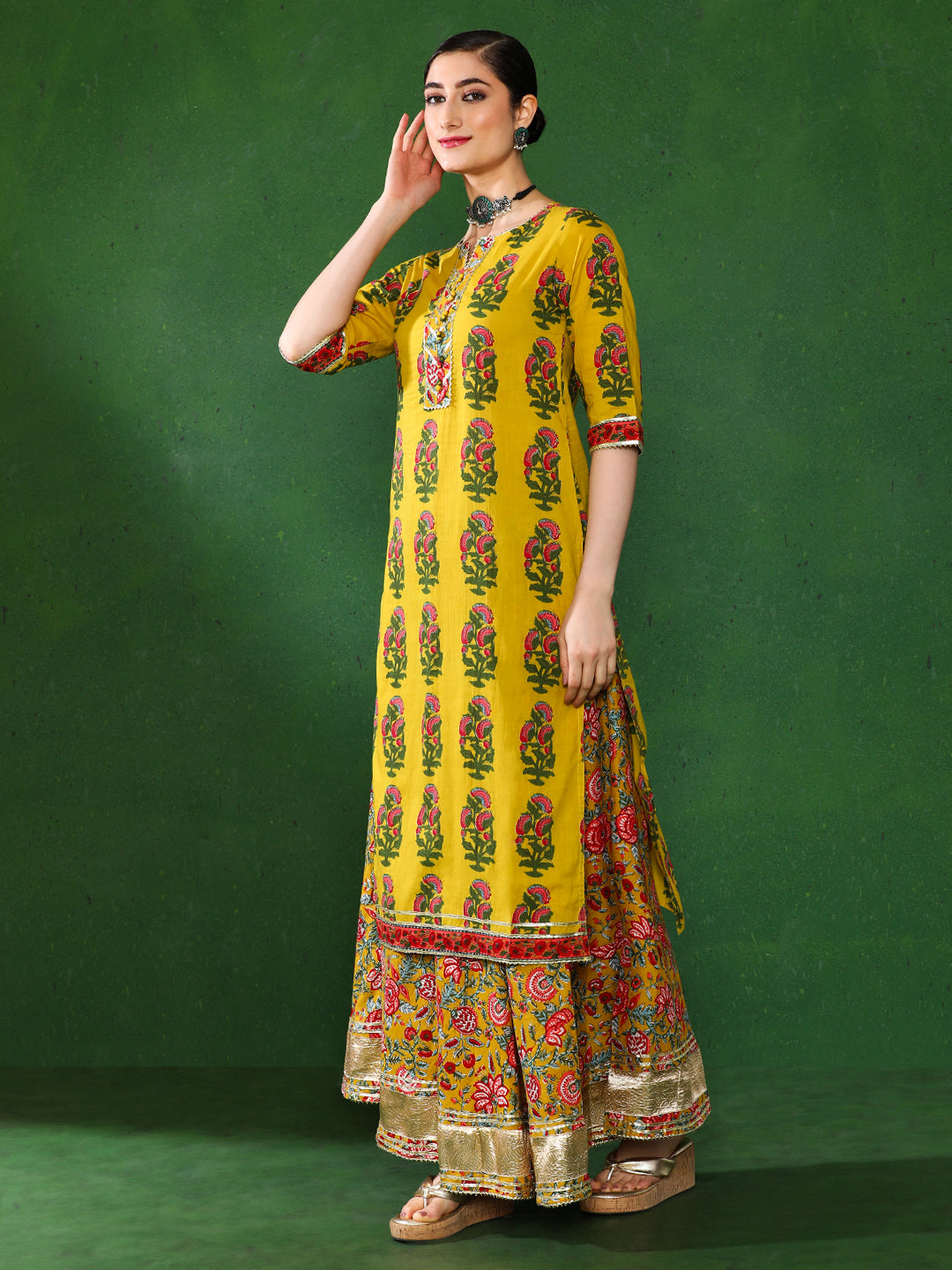 Floral Print Straight Kurta With Skirt