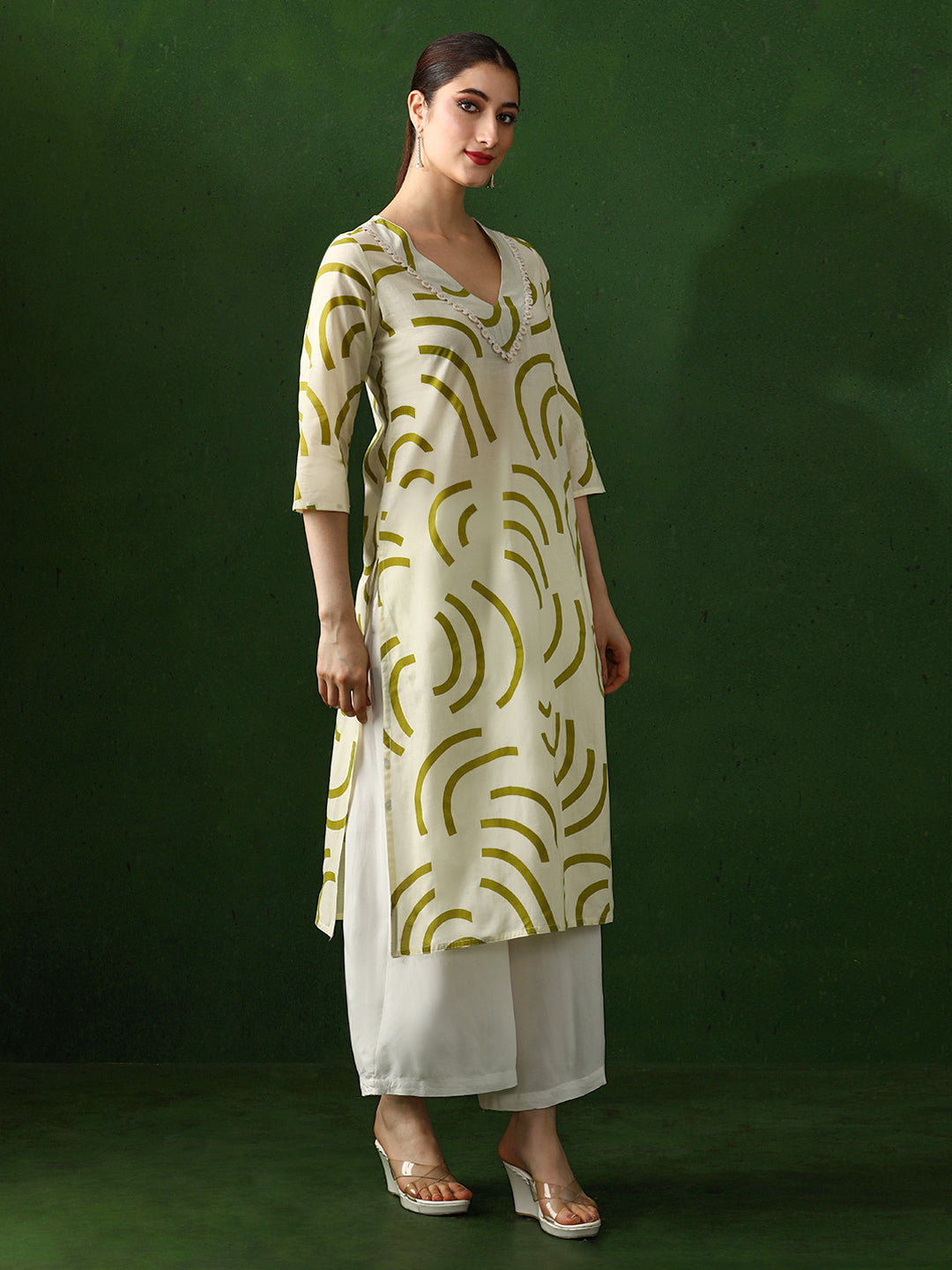Leheriya Embroidered Straight Pure Cotton Kurta
