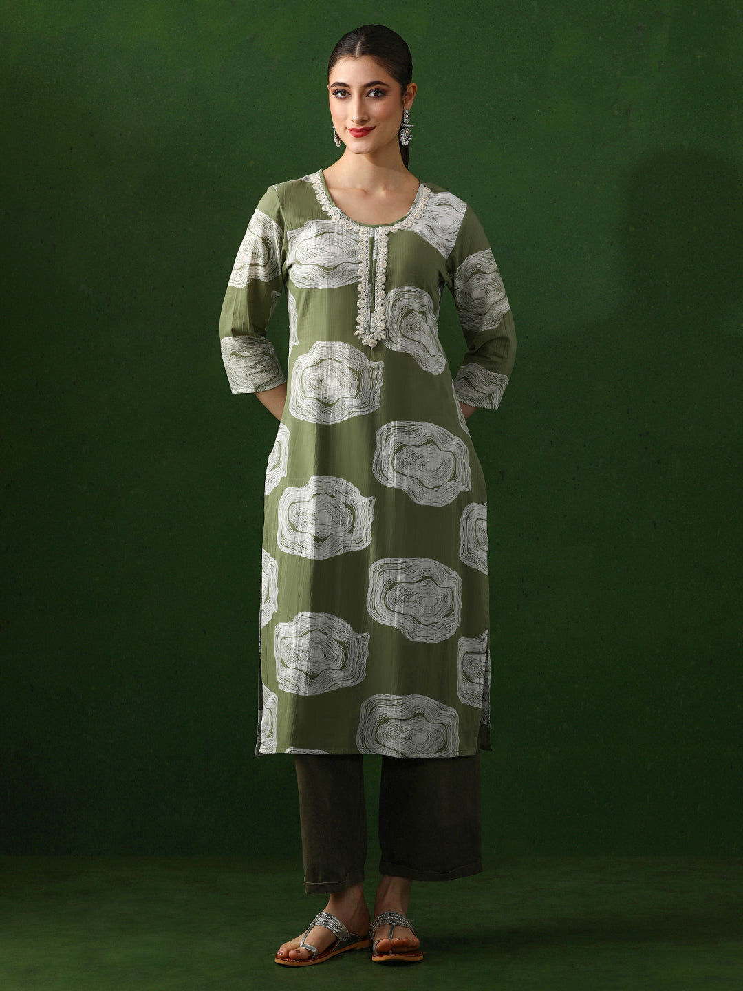 Floral Embroidered Straight Pure Cotton Kurta