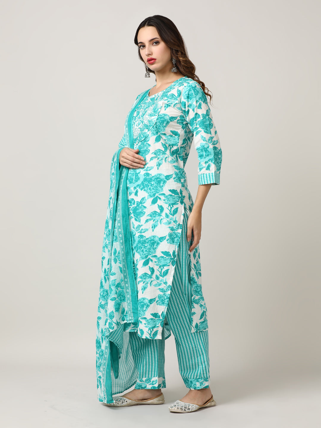 Embroidered Pure Cotton Floral Kurta Sets With Dupatta