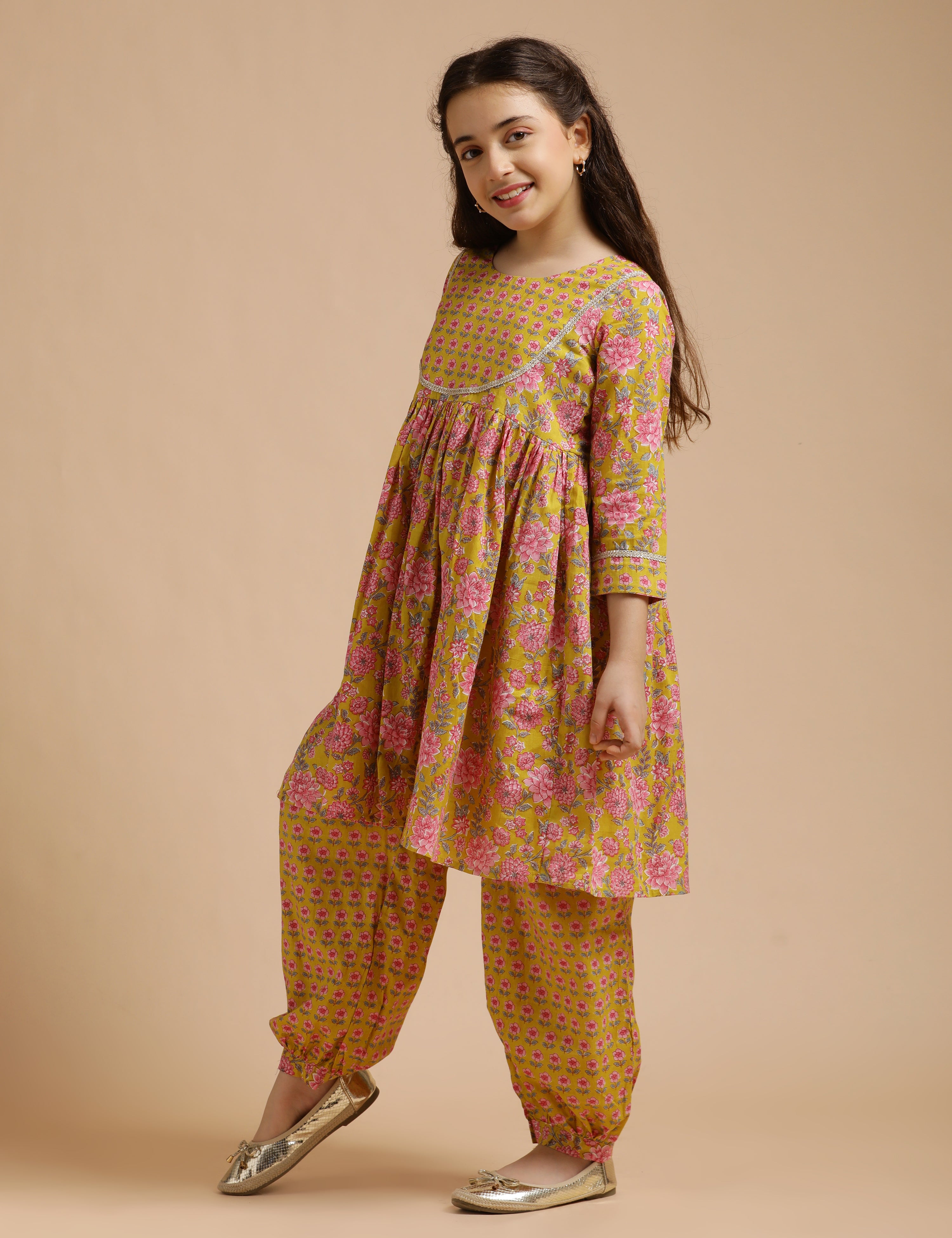 Girls Pure Cotton Floral Embroidered A-Line Kurta With Salwar