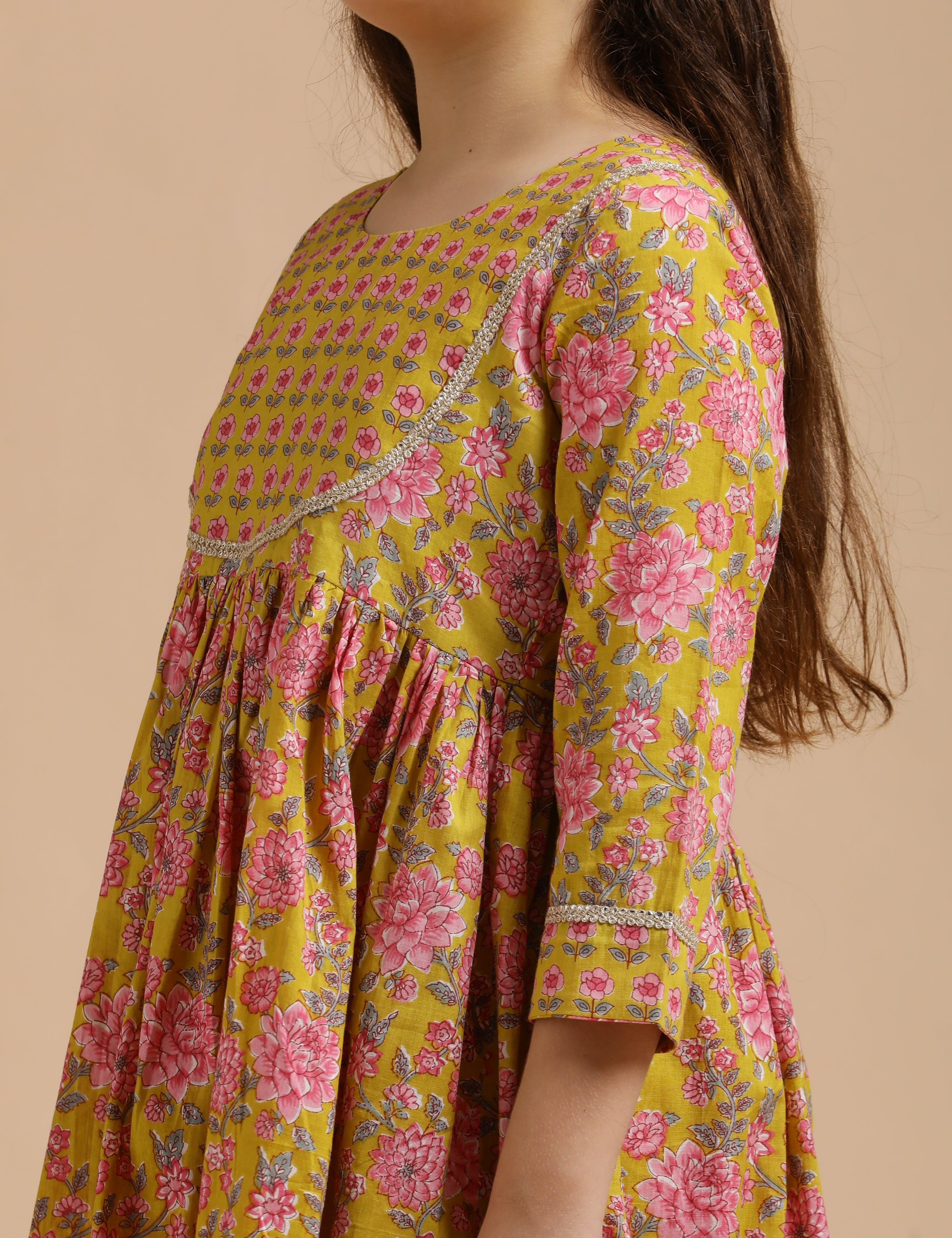 Girls Pure Cotton Floral Embroidered A-Line Kurta With Salwar