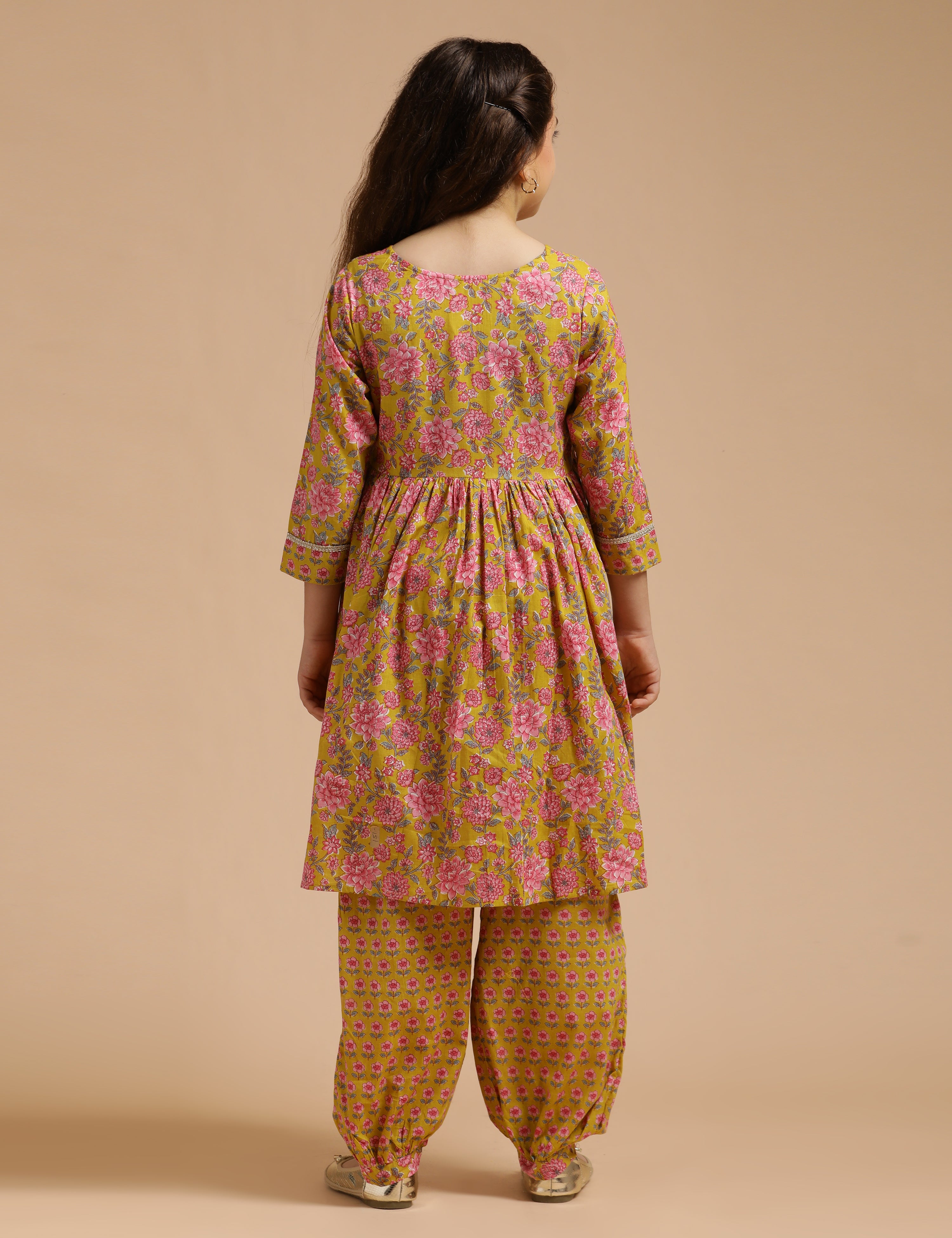 Girls Pure Cotton Floral Embroidered A-Line Kurta With Salwar