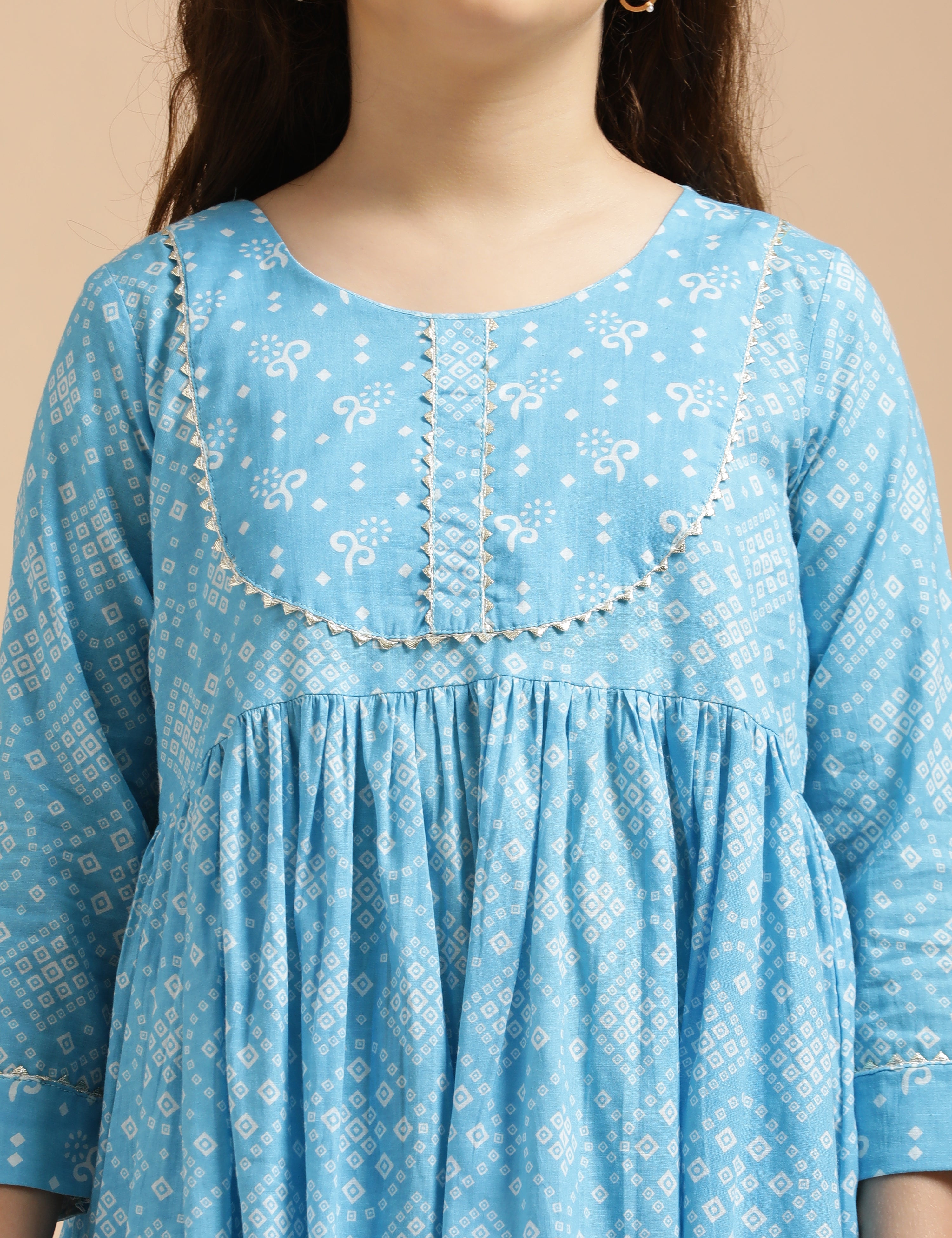 Girls Pure Cotton Floral Embroidered Anarkali Kurta With Salwar