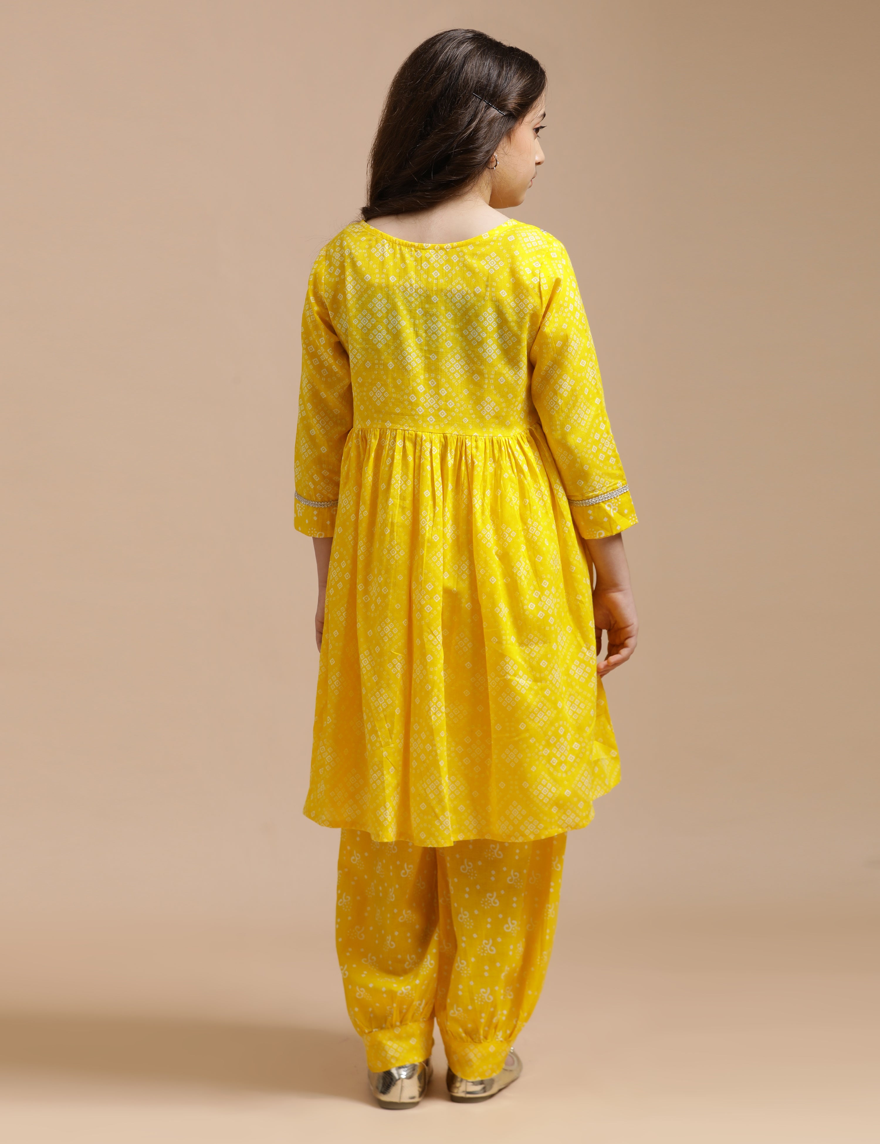 Girls Pure Cotton Floral Embroidered Anarkali Kurta With Salwar