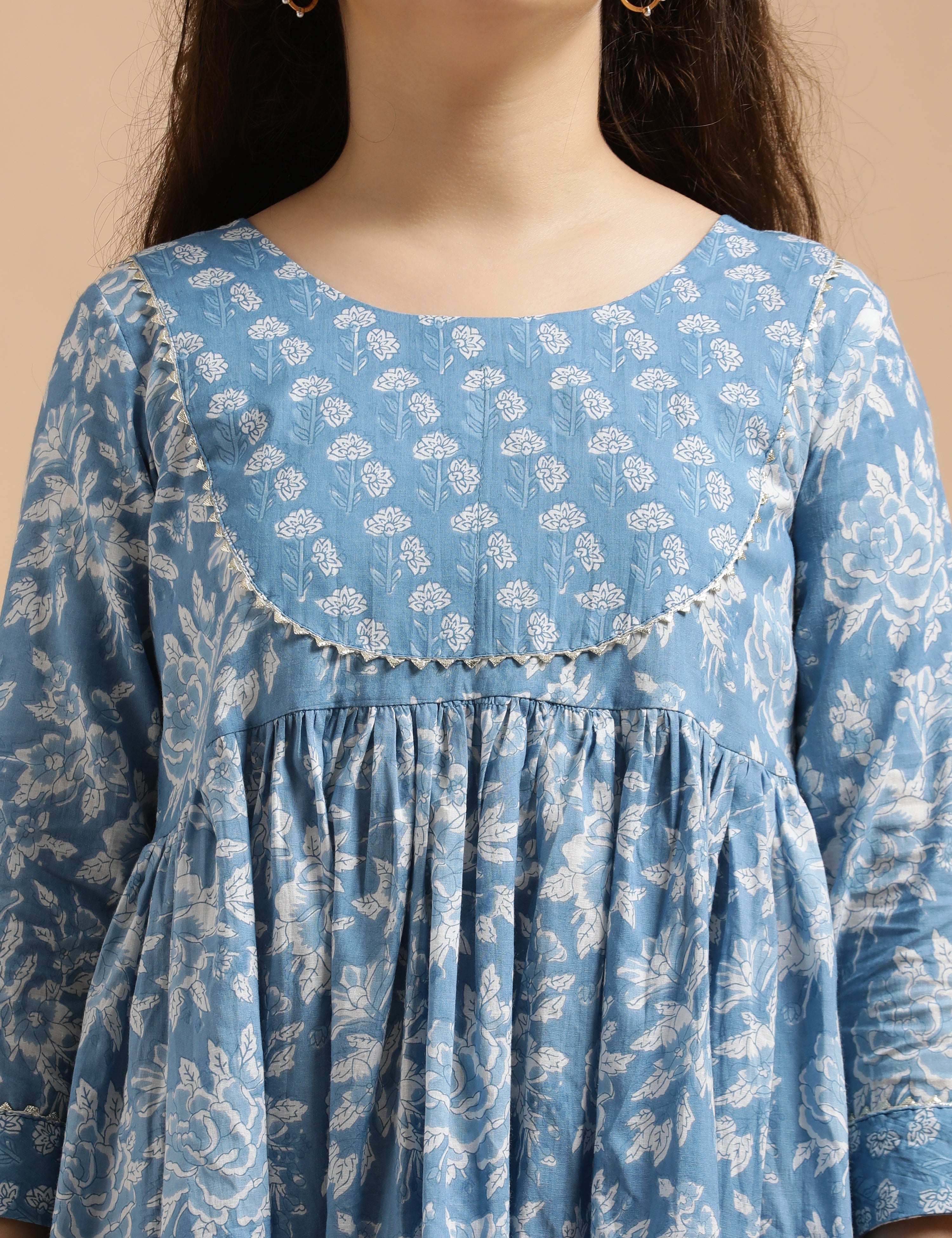 Girls Pure Cotton Floral Embroidered Anarkali Kurta With Salwar