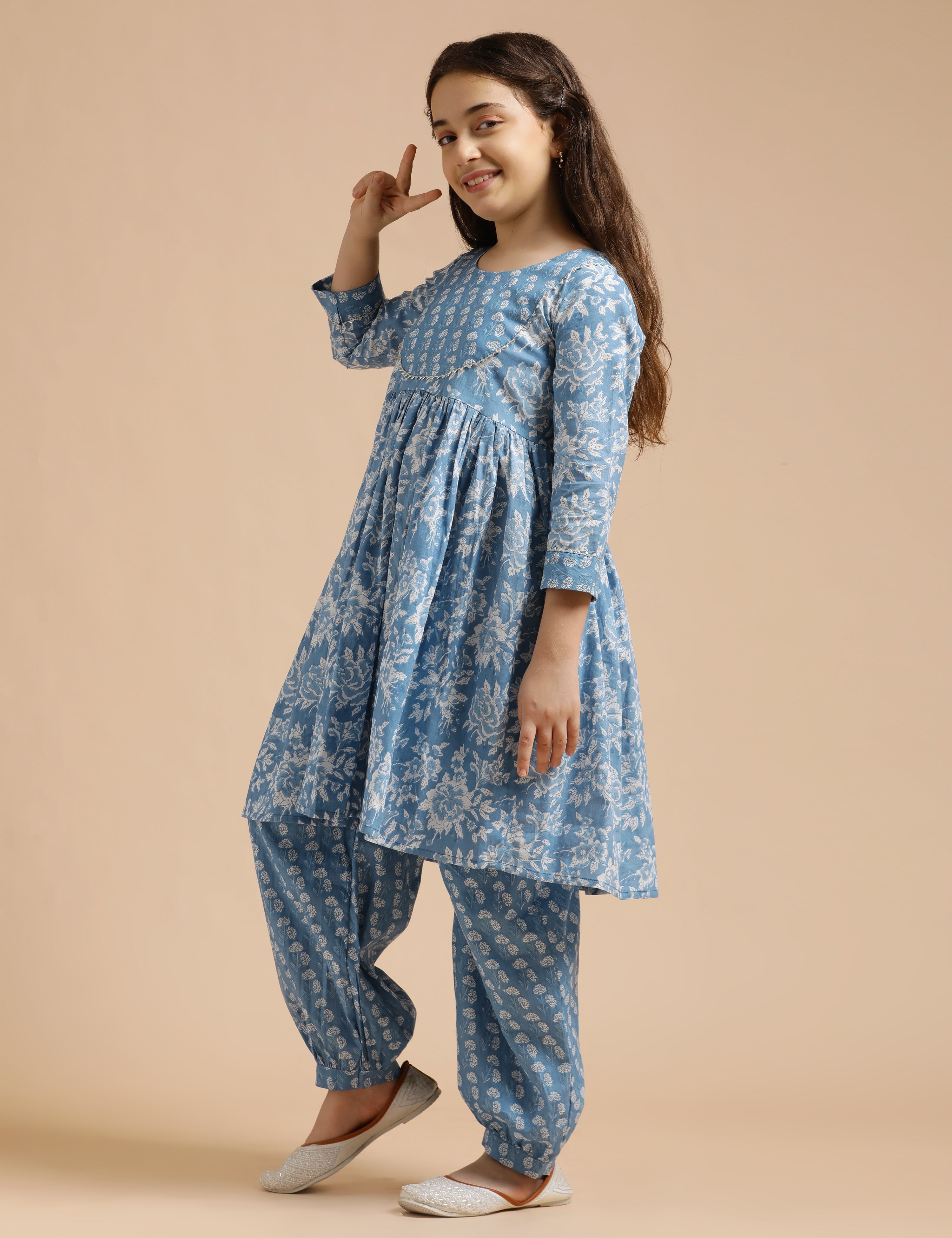 Girls Pure Cotton Floral Embroidered Anarkali Kurta With Salwar